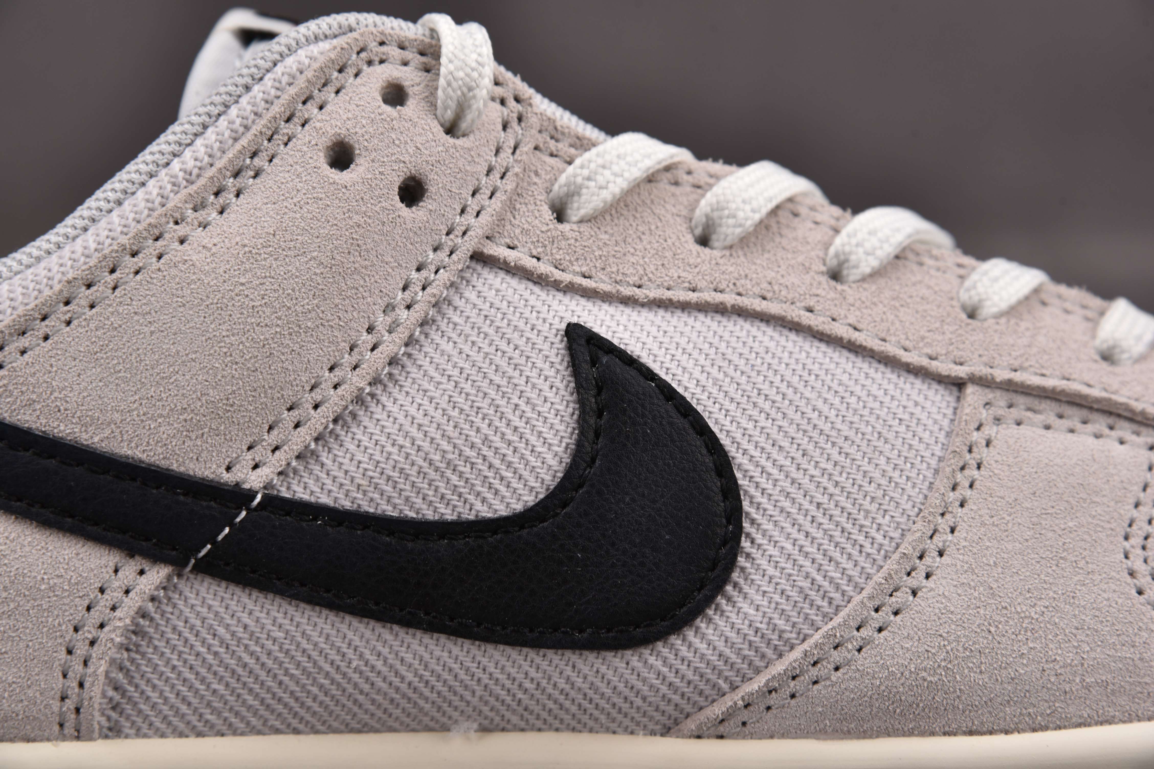 Nike Dunk Low Certified Fresh