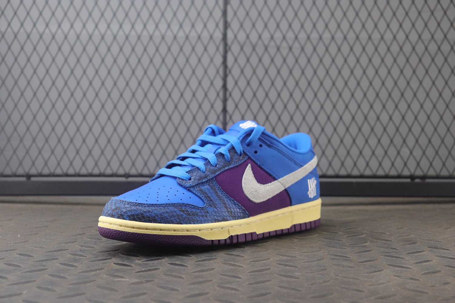 Nike Dunk Low Undefeated 5 On It Dunk vs. AF1