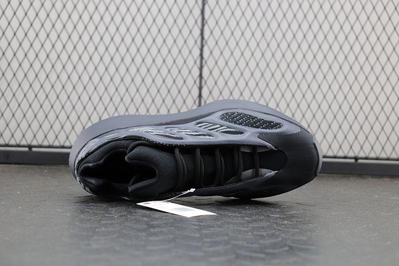 Adidas Yeezy 700 V3 Alvah