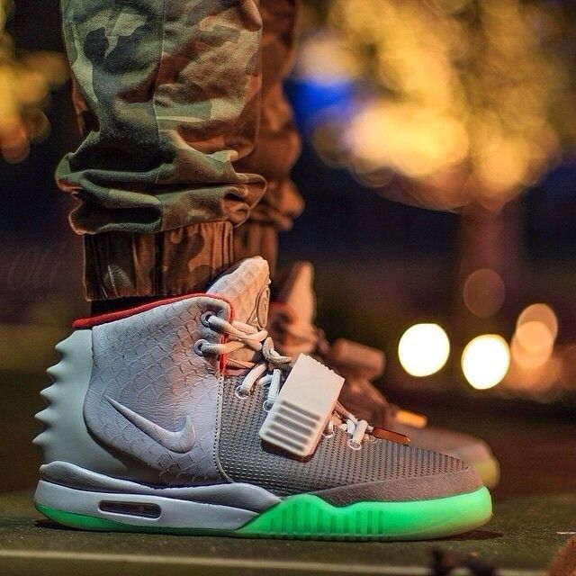 Nike Air Yeezy 2 NRG Pure Platinum