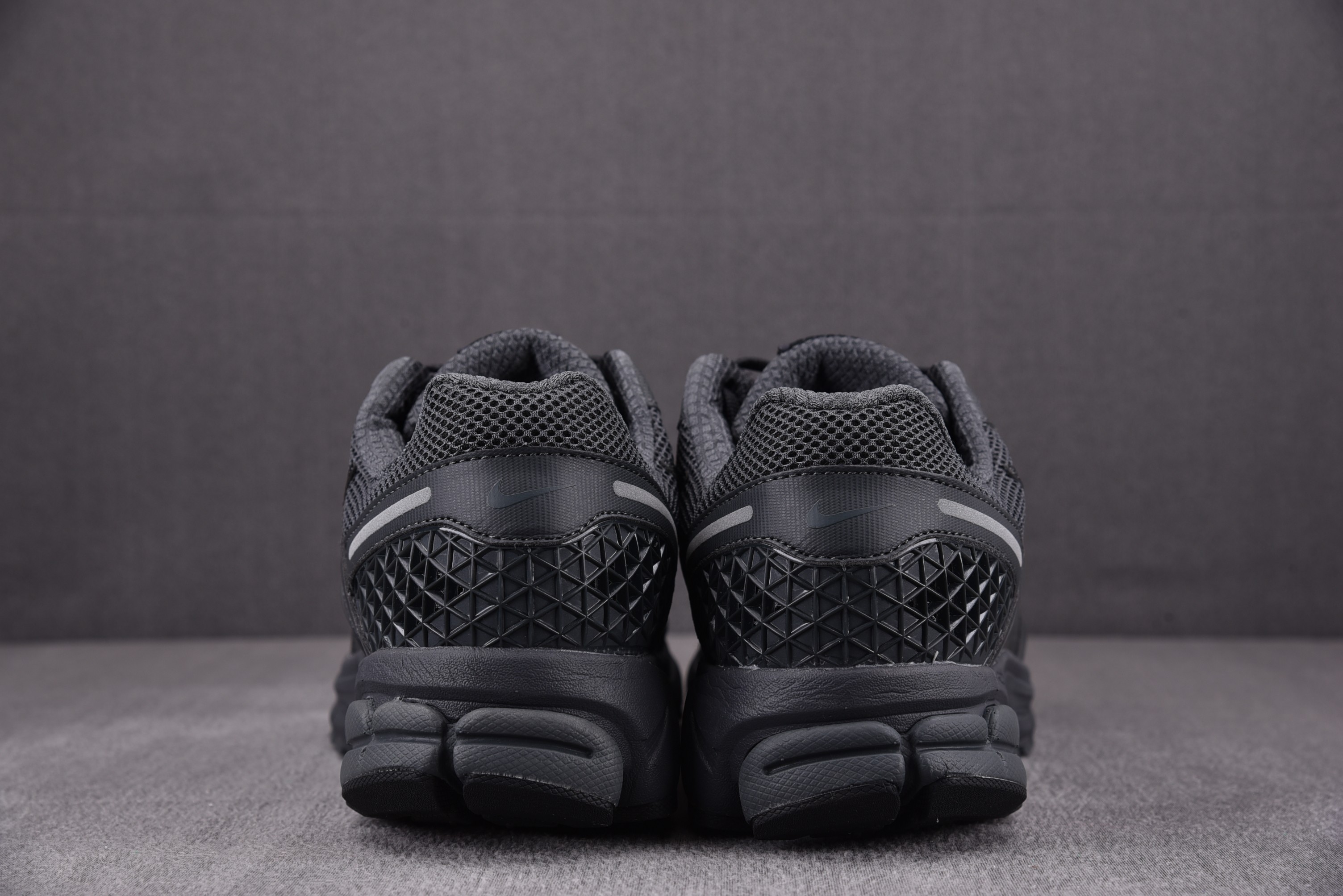 Nike Zoom Vomero 5 SP Anthracite