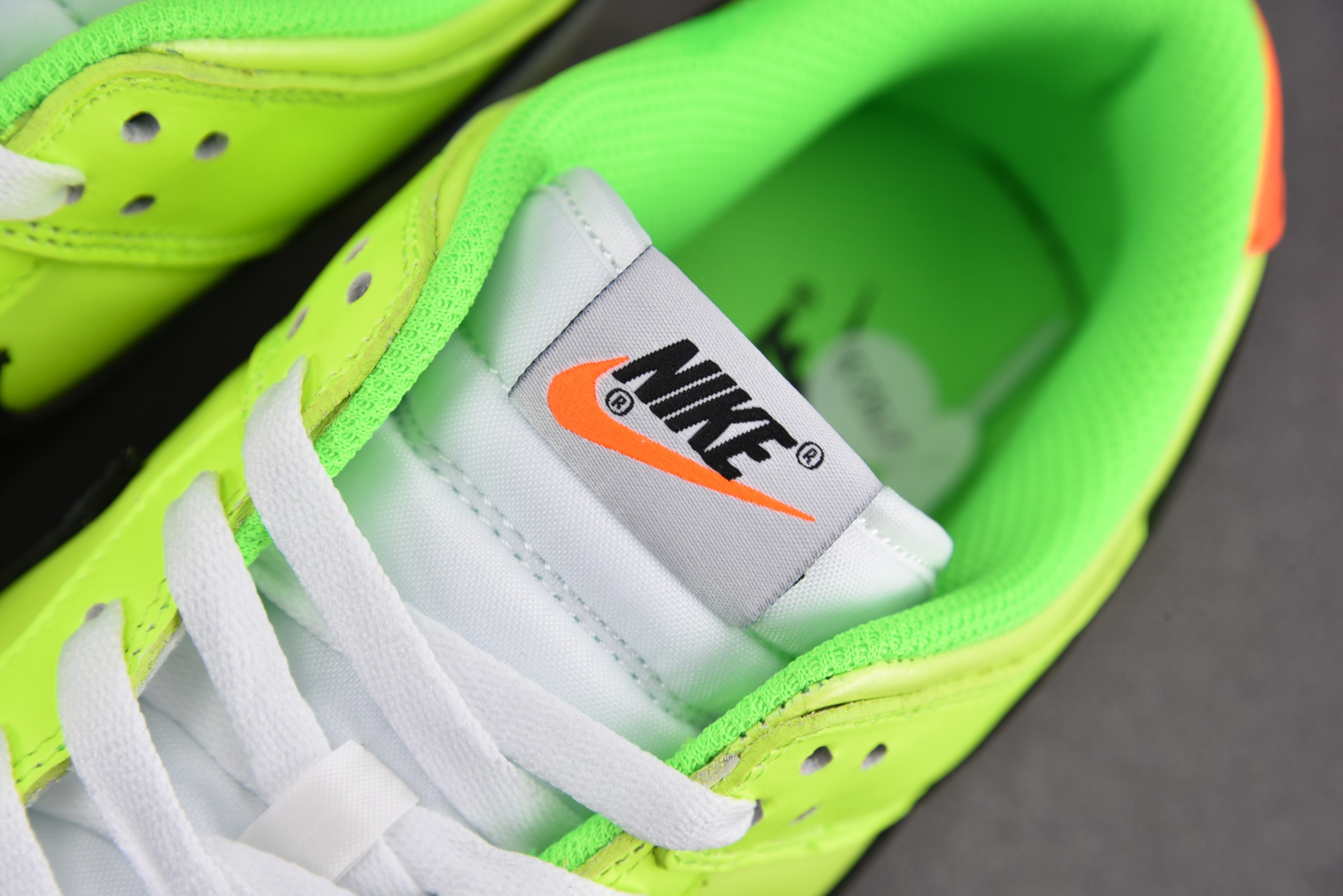 Nike Dunk Low Glow in the Dark