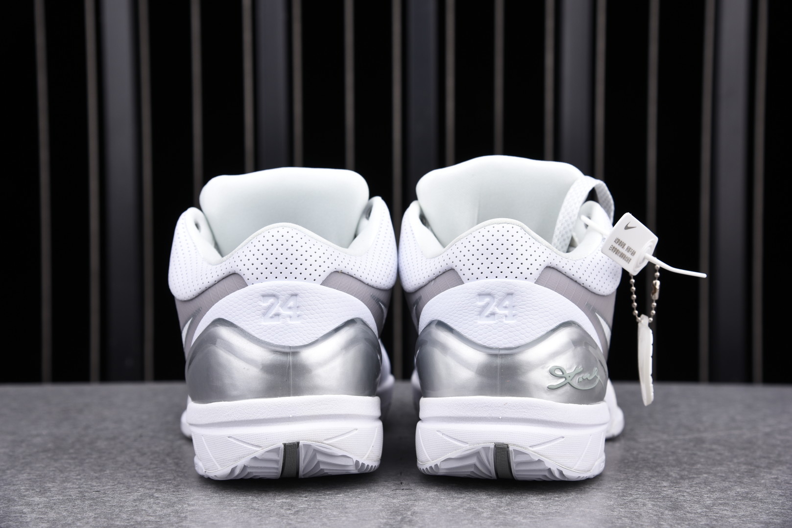 Nike Zoom Kobe 4 'Metallic Silver'