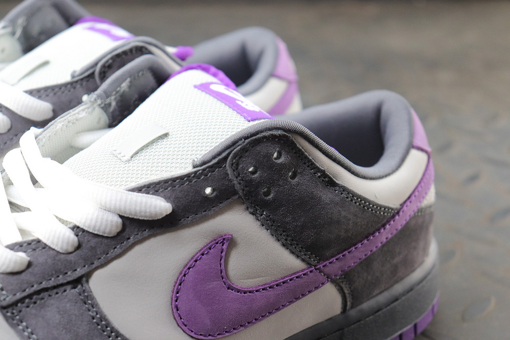 Nike Dunk SB Low Purple Pigeon