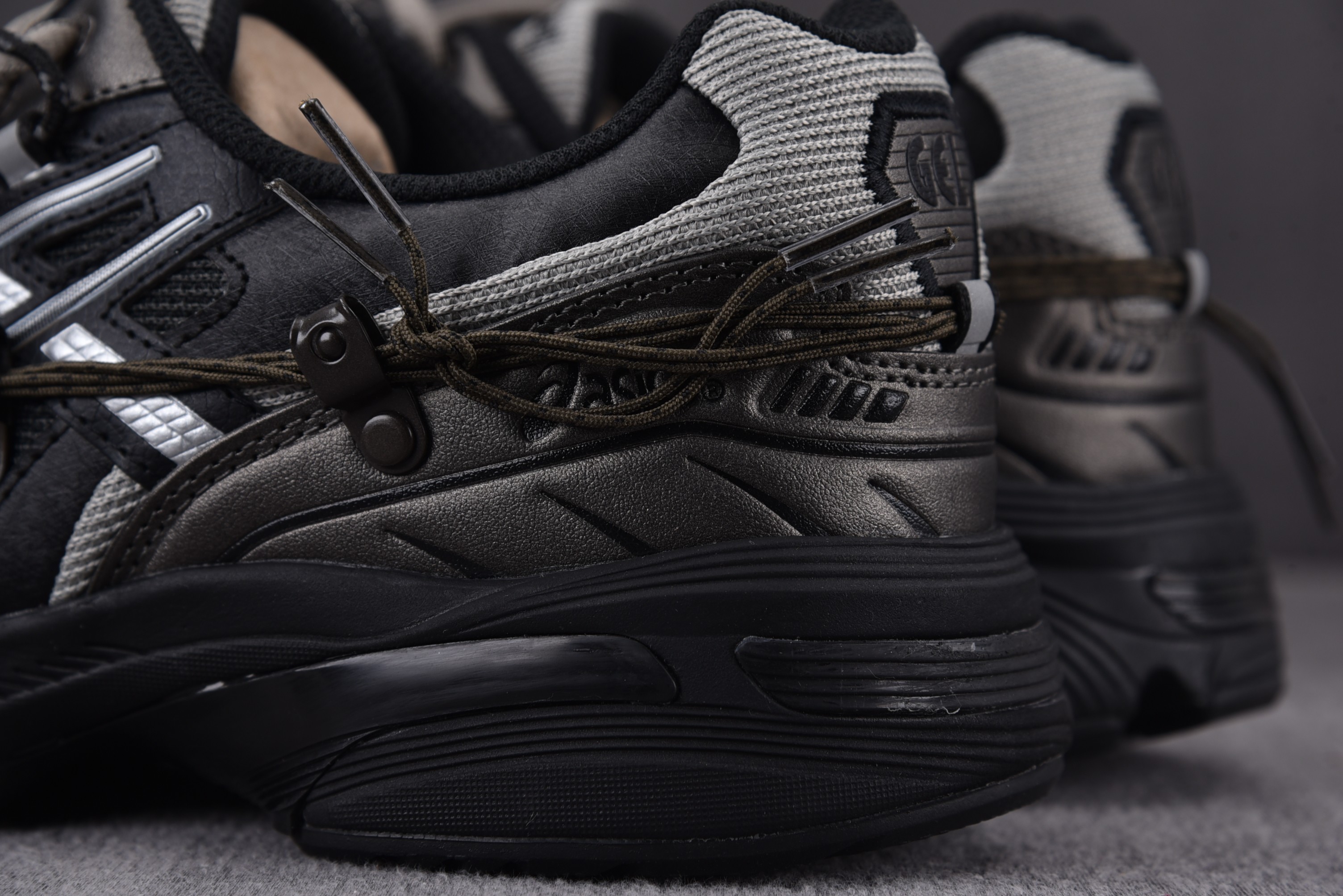 ASICS Gel-1090 Andersson Bell Black Silver