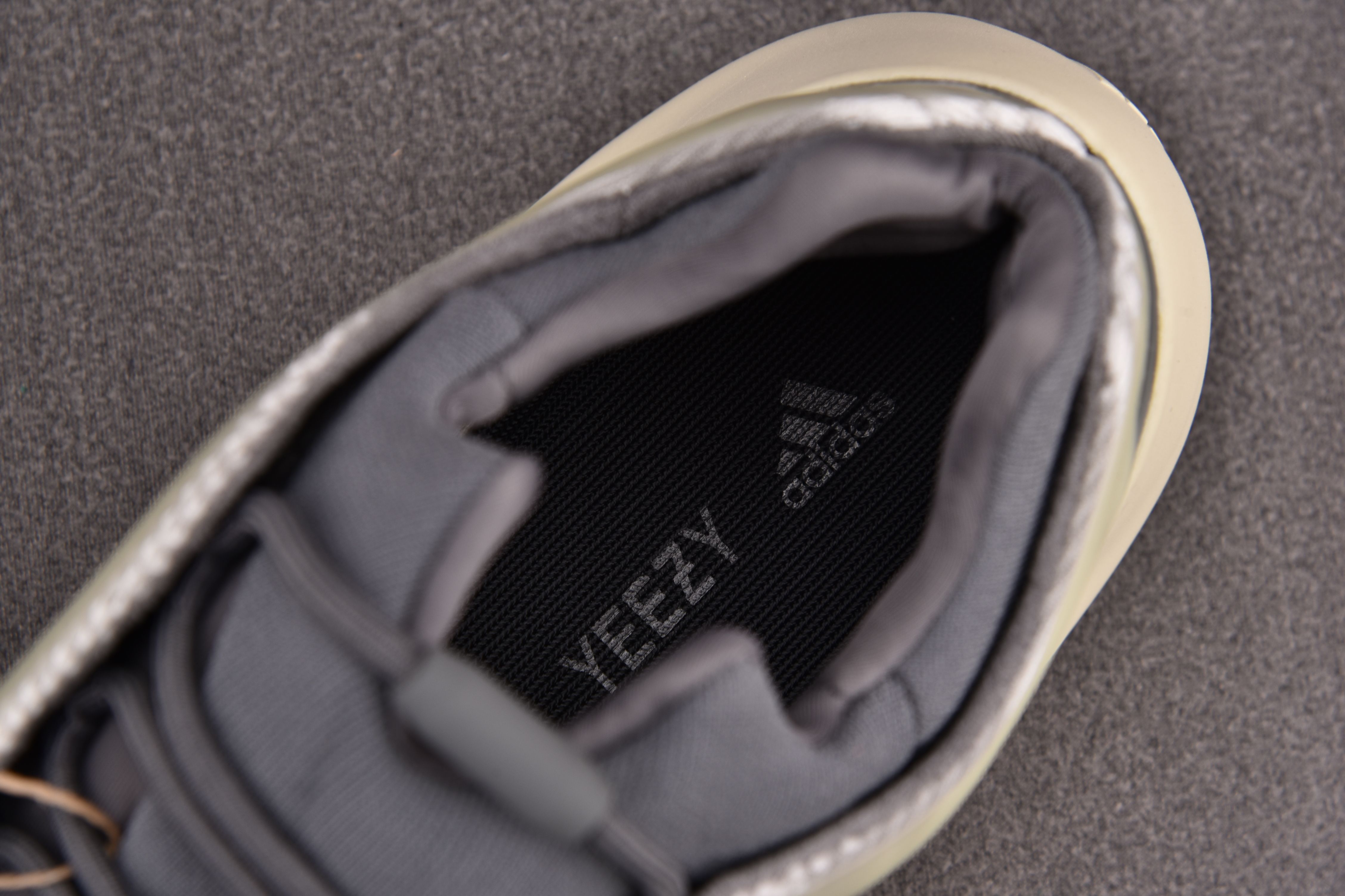 Yeezy 700 V3 Fade Salt