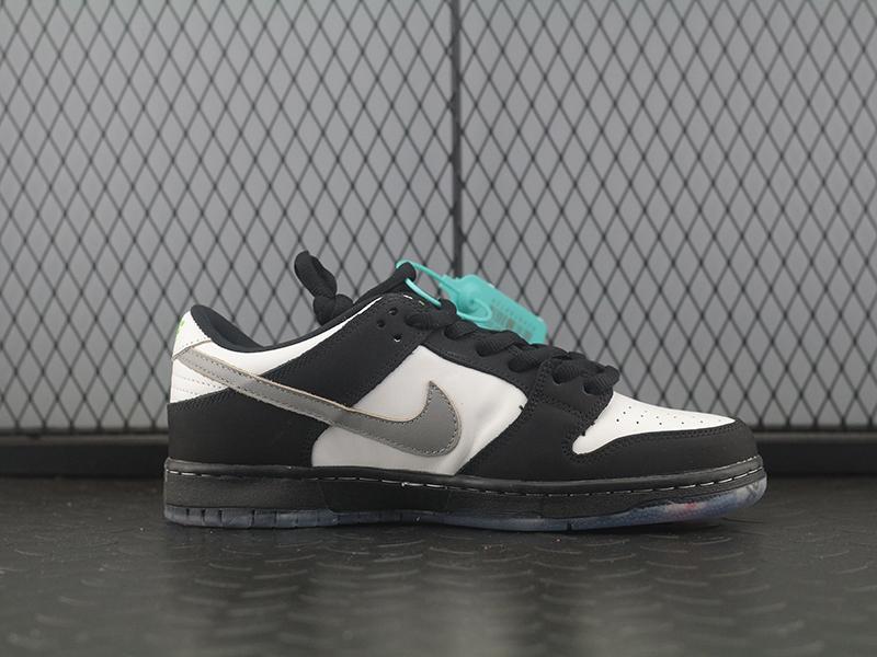 Jeff Staple x Nike SB Dunk Low Pigeon 3.0 (Special Box)