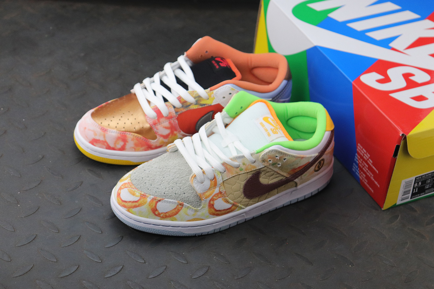 Nike SB Dunk Low Street Hawker