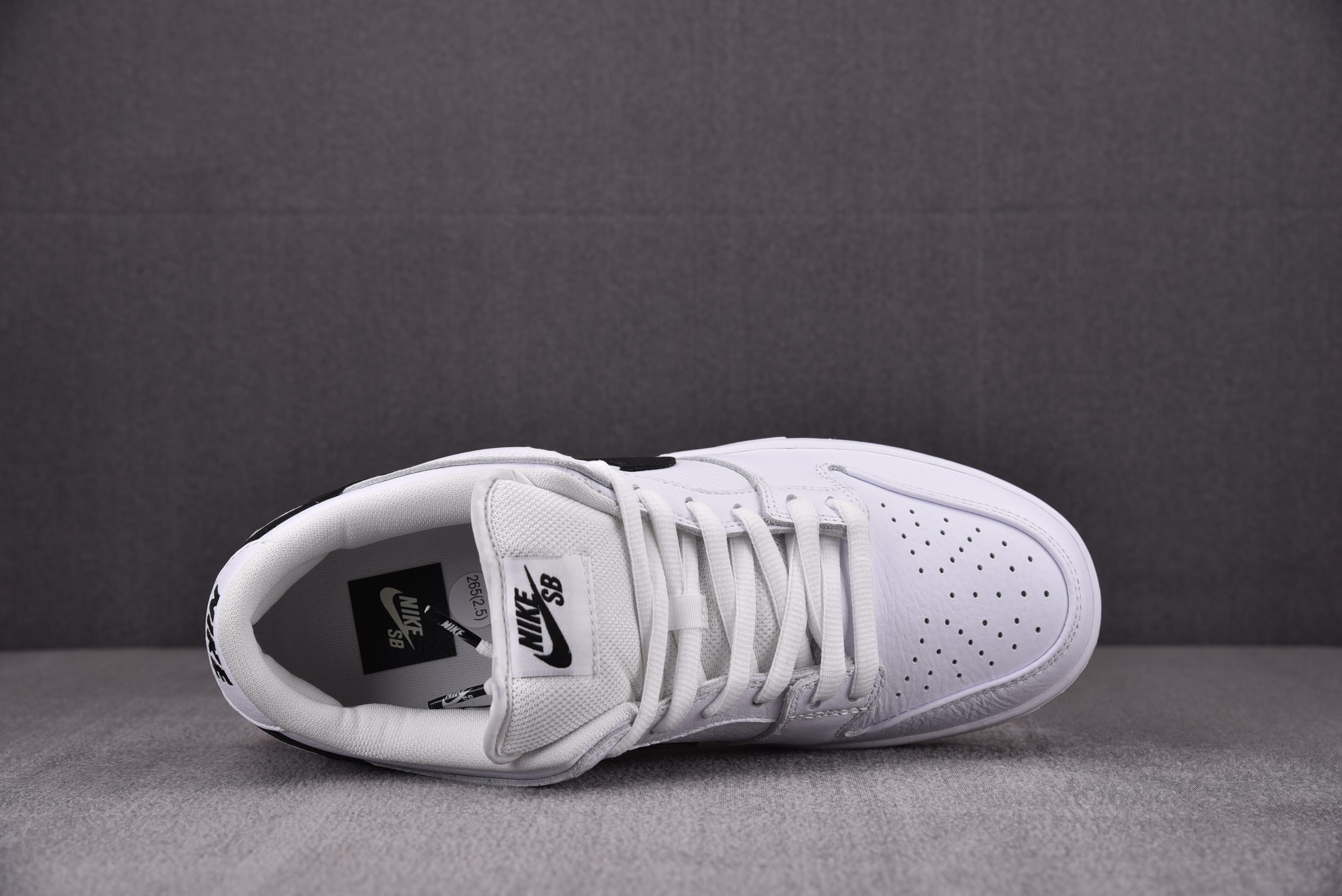 Nike SB Dunk Low Pro White Gum
