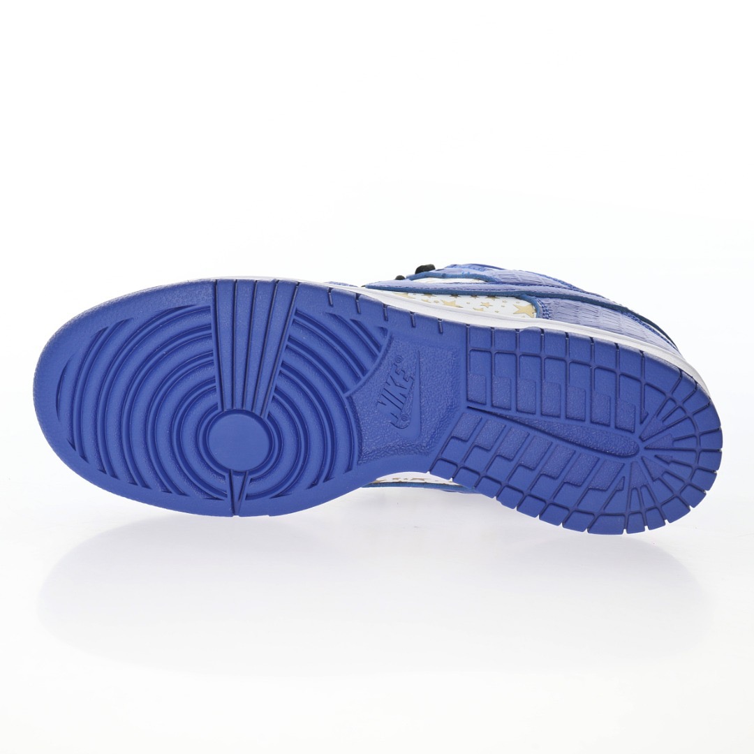 Nike SB Dunk Low Supreme Stars Hyper Royal