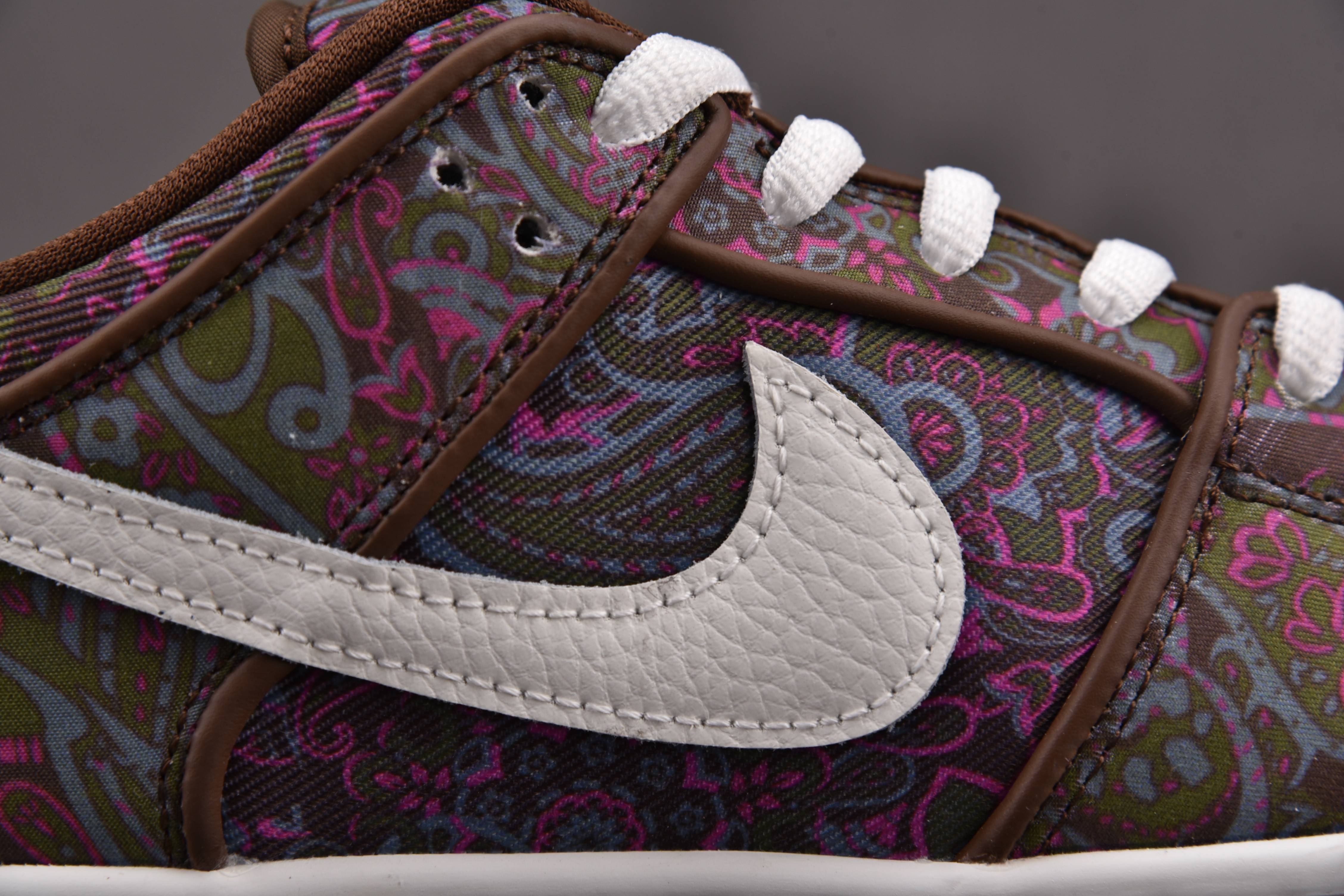 Nike SB Dunk Low Pro Paisley Brown