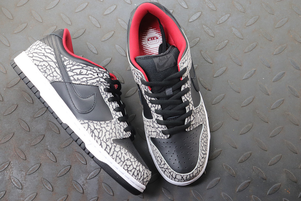 Nike Dunk SB Low Supreme Black Cement