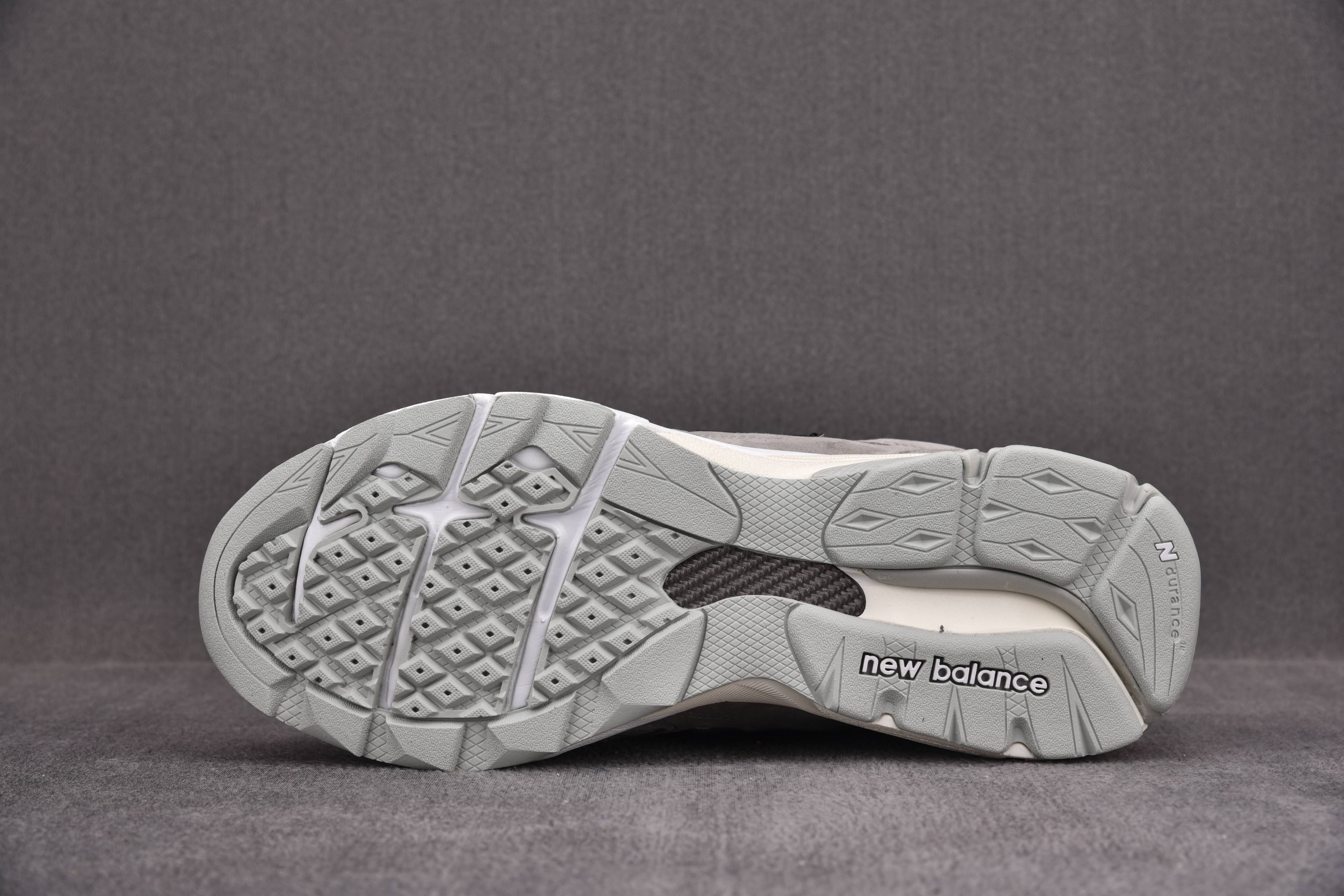 New Balance 990v3 Grey White
