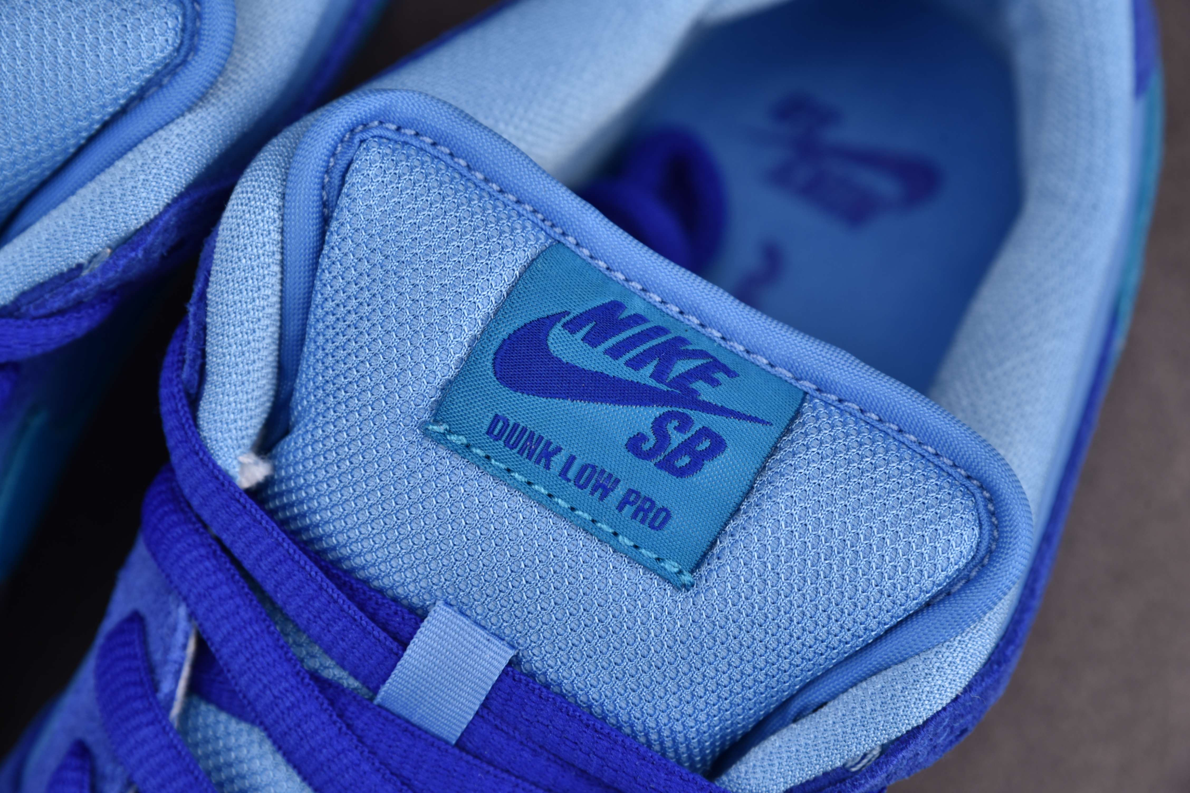 Nike SB Dunk Low Blue Raspberry