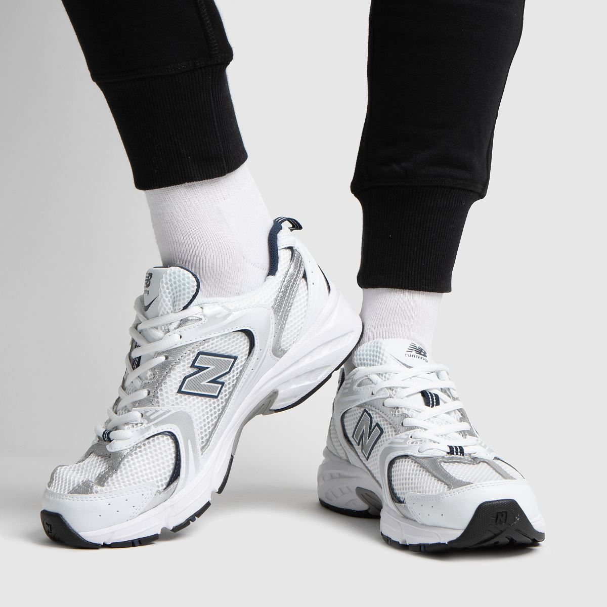 New Balance 530 White Black Details