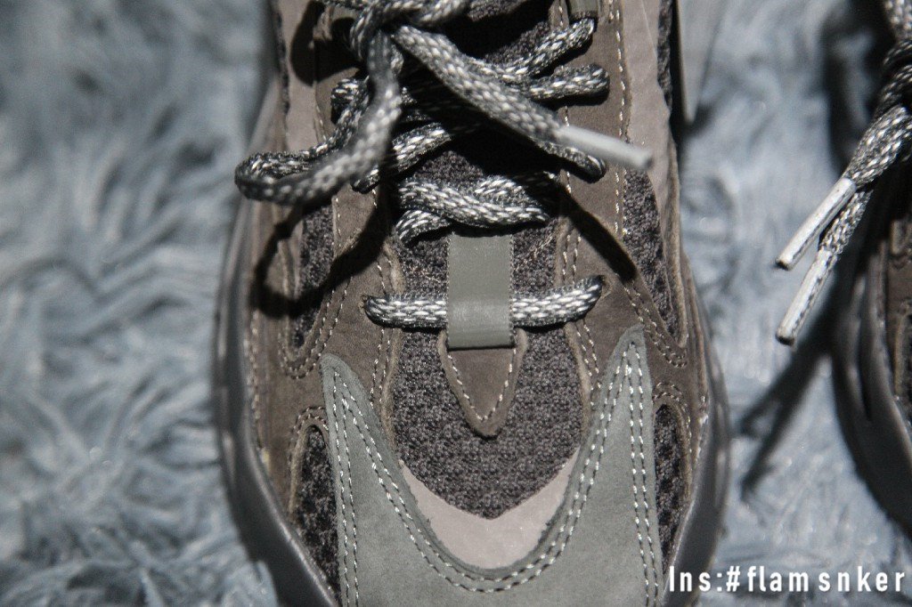 adidas Yeezy Boost 700 V2 Geode