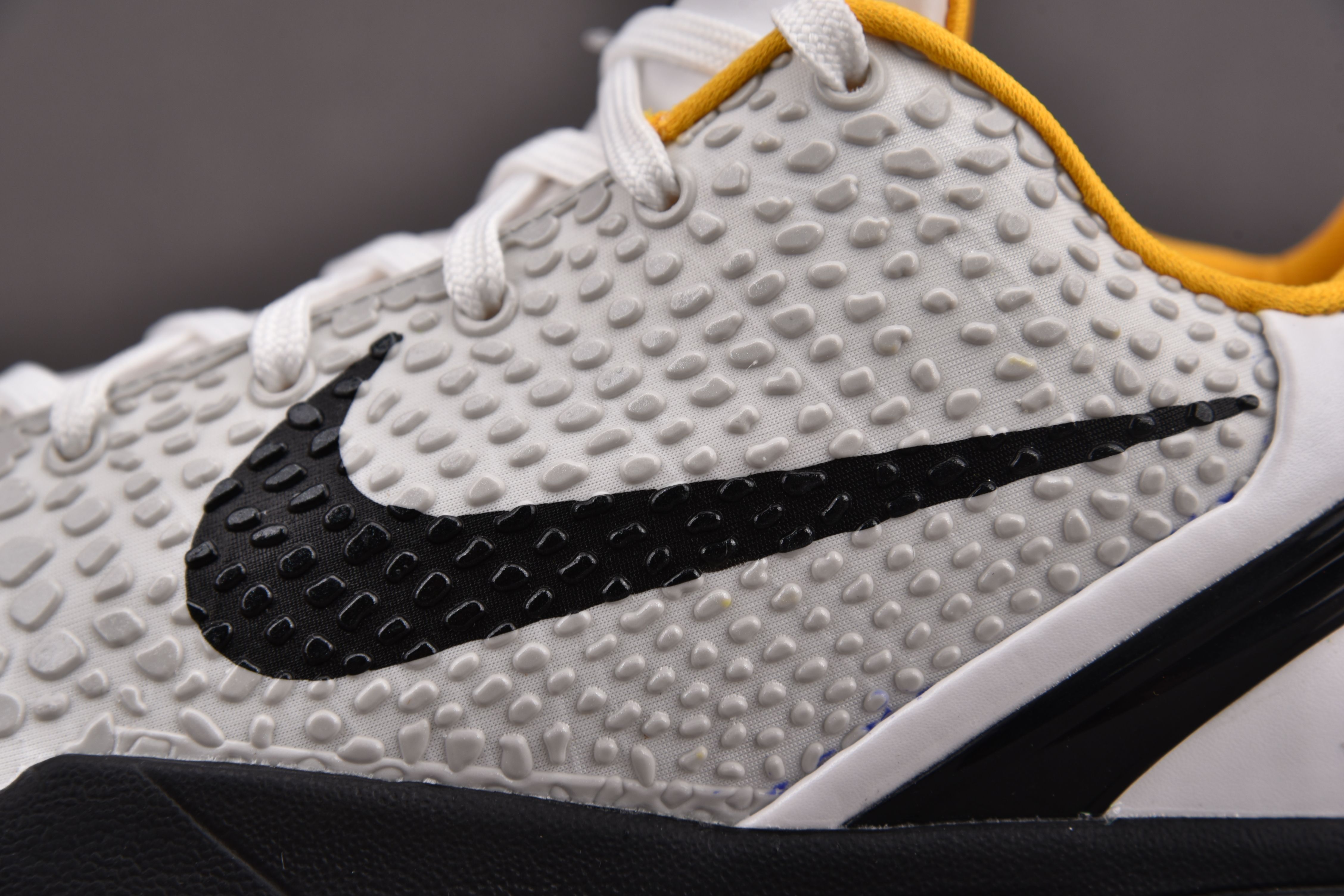 Kobe 6 Protro Playoff Pack White Del Sol