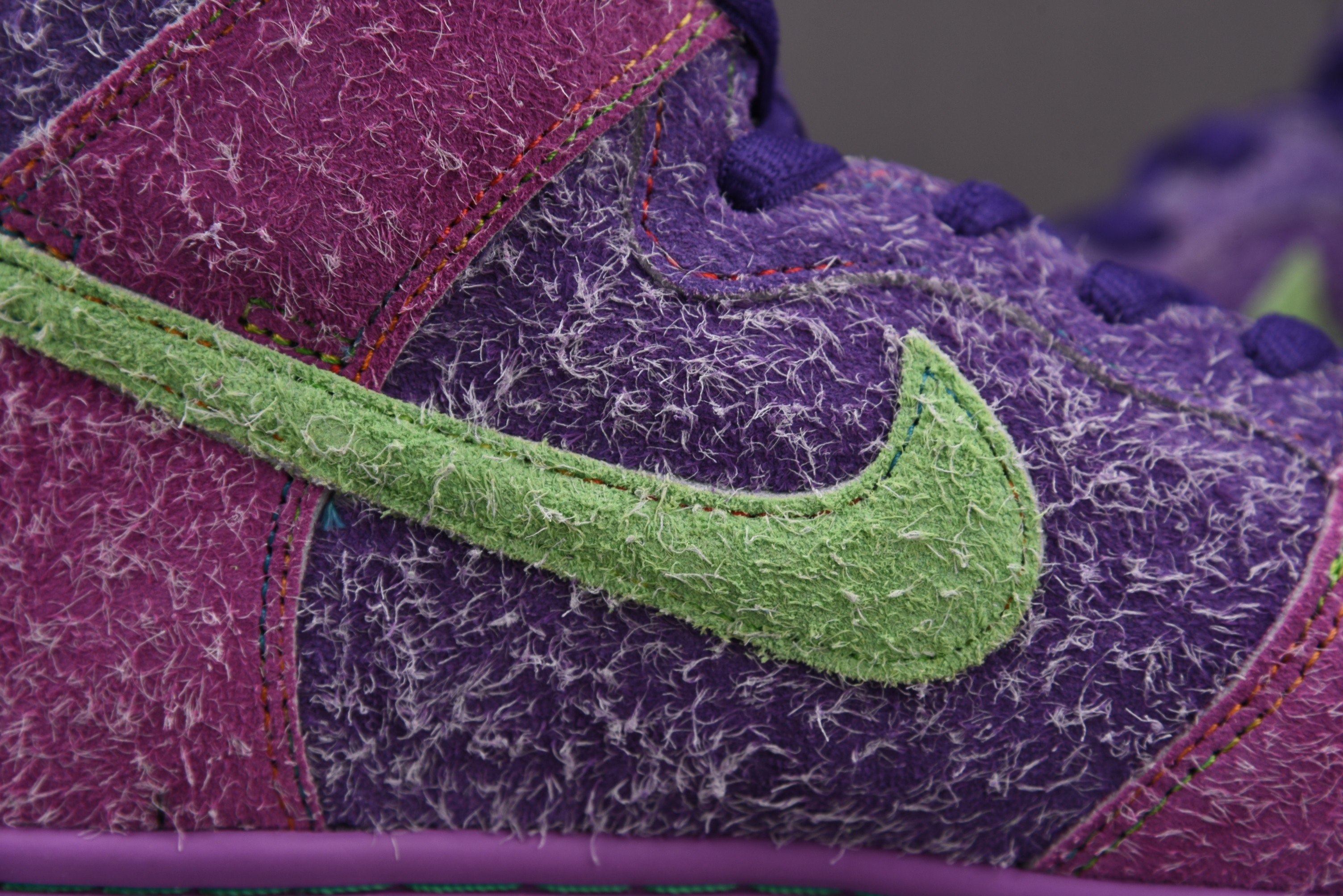 Nike SB Dunk High Reverse Skunk 420 (Special Box)