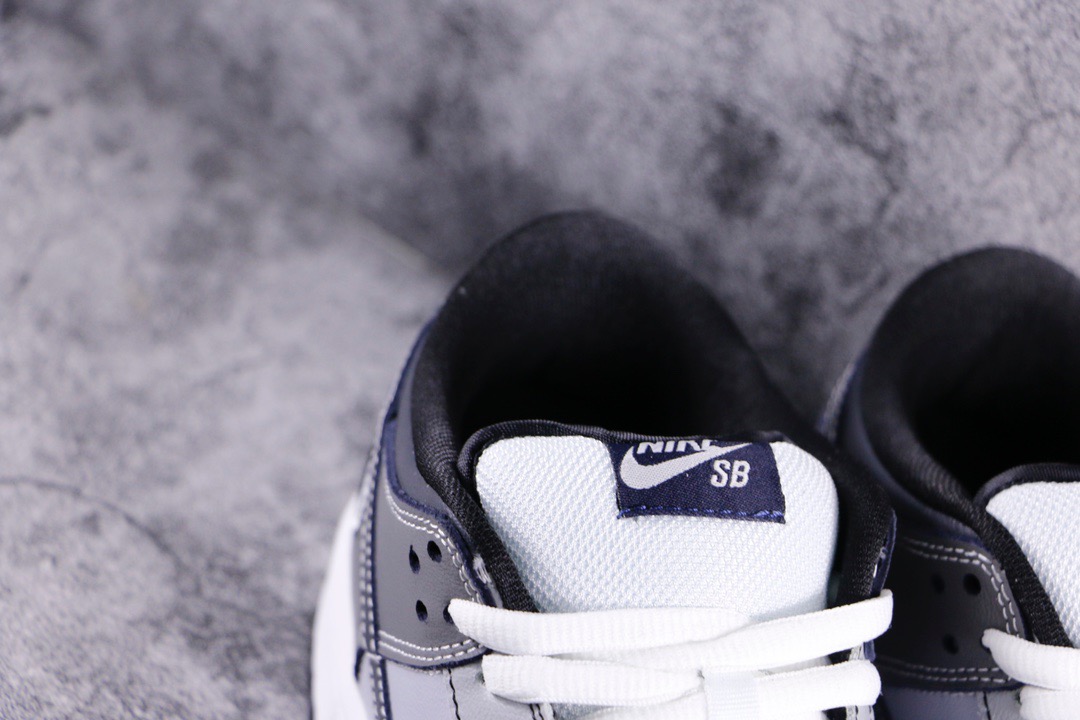 Nike SB Dunk Low Lunar Eclipse (West)