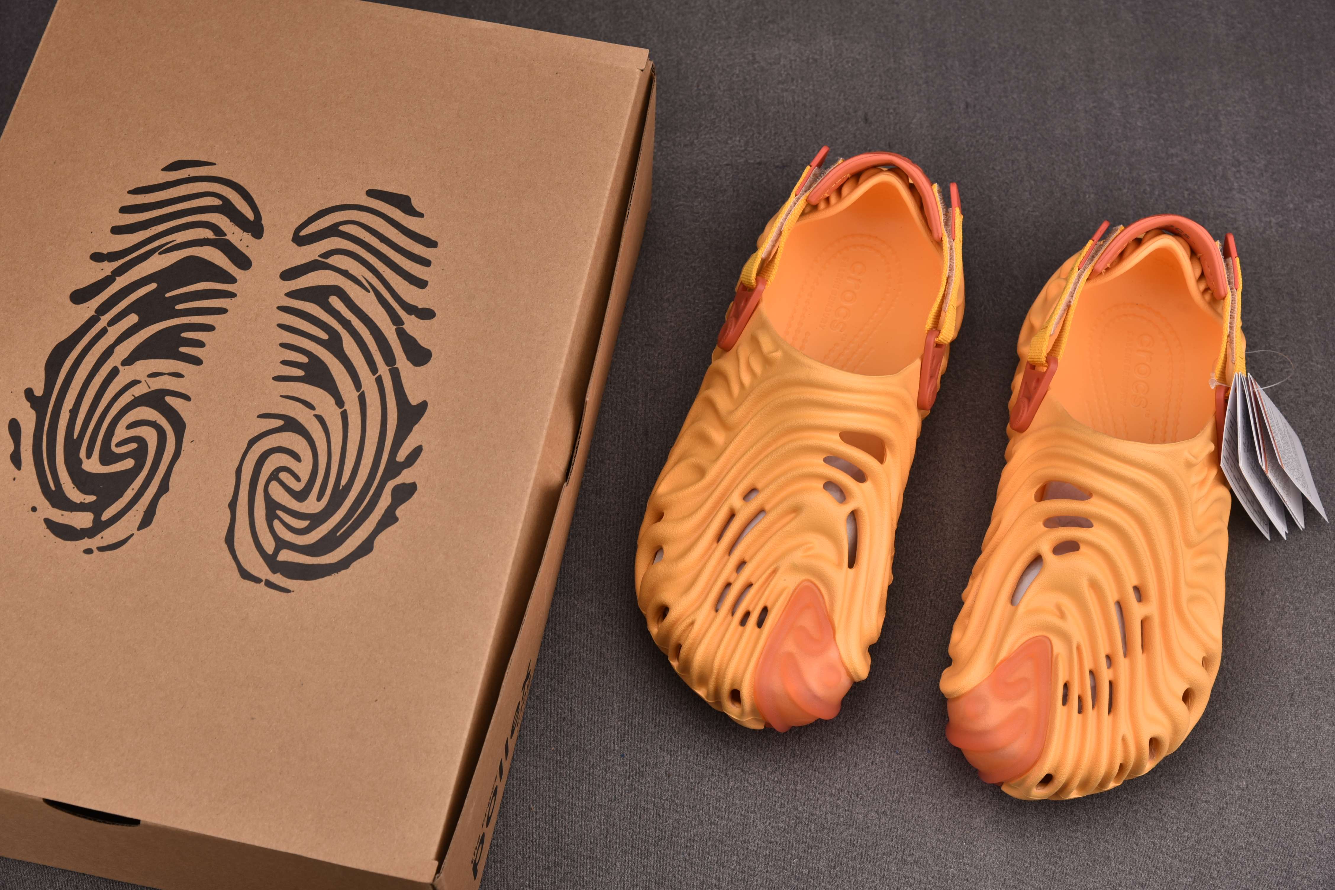 Salehe Bembury x Crocs Pollex Clog Light Gold