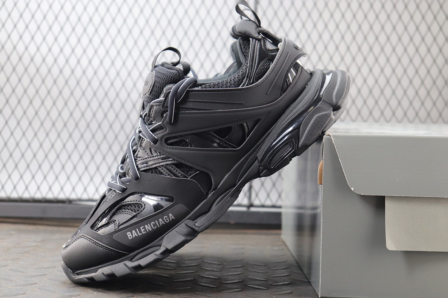 【Clearance】 BCG Track Black（EU39）