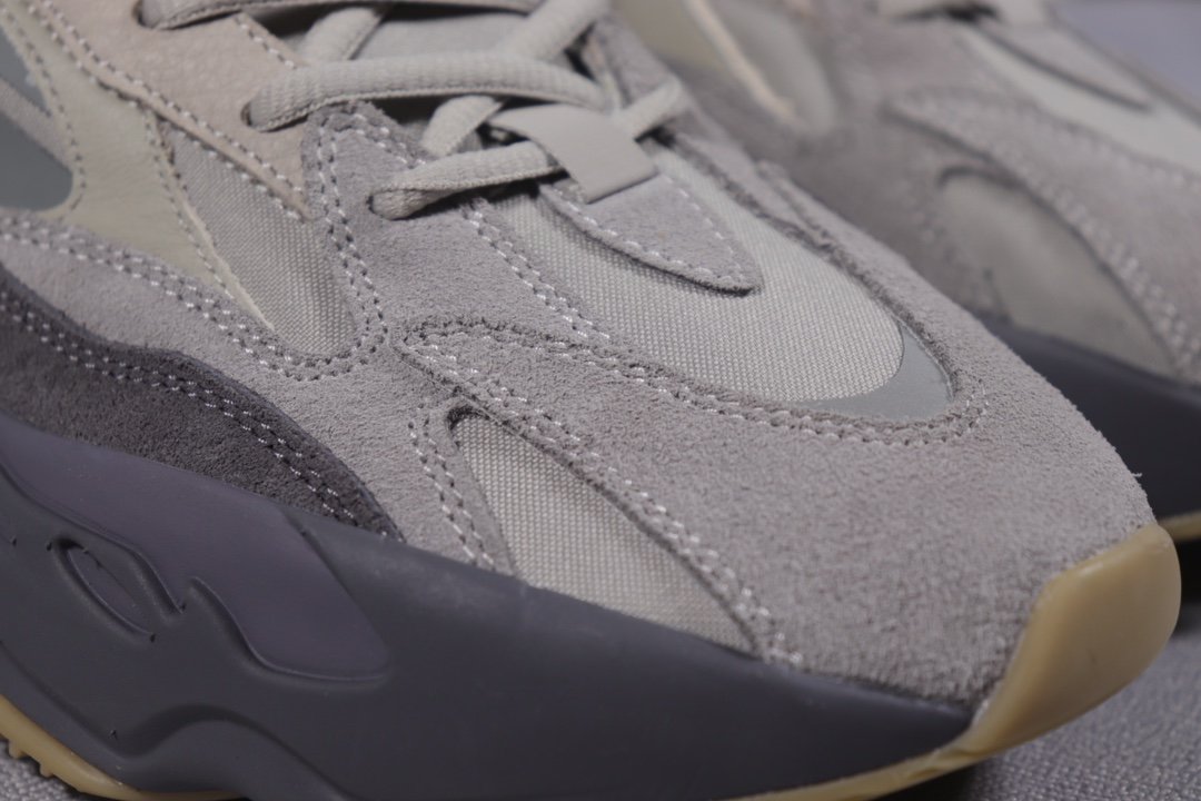 Adidas Yeezy Boost 700 Tephra