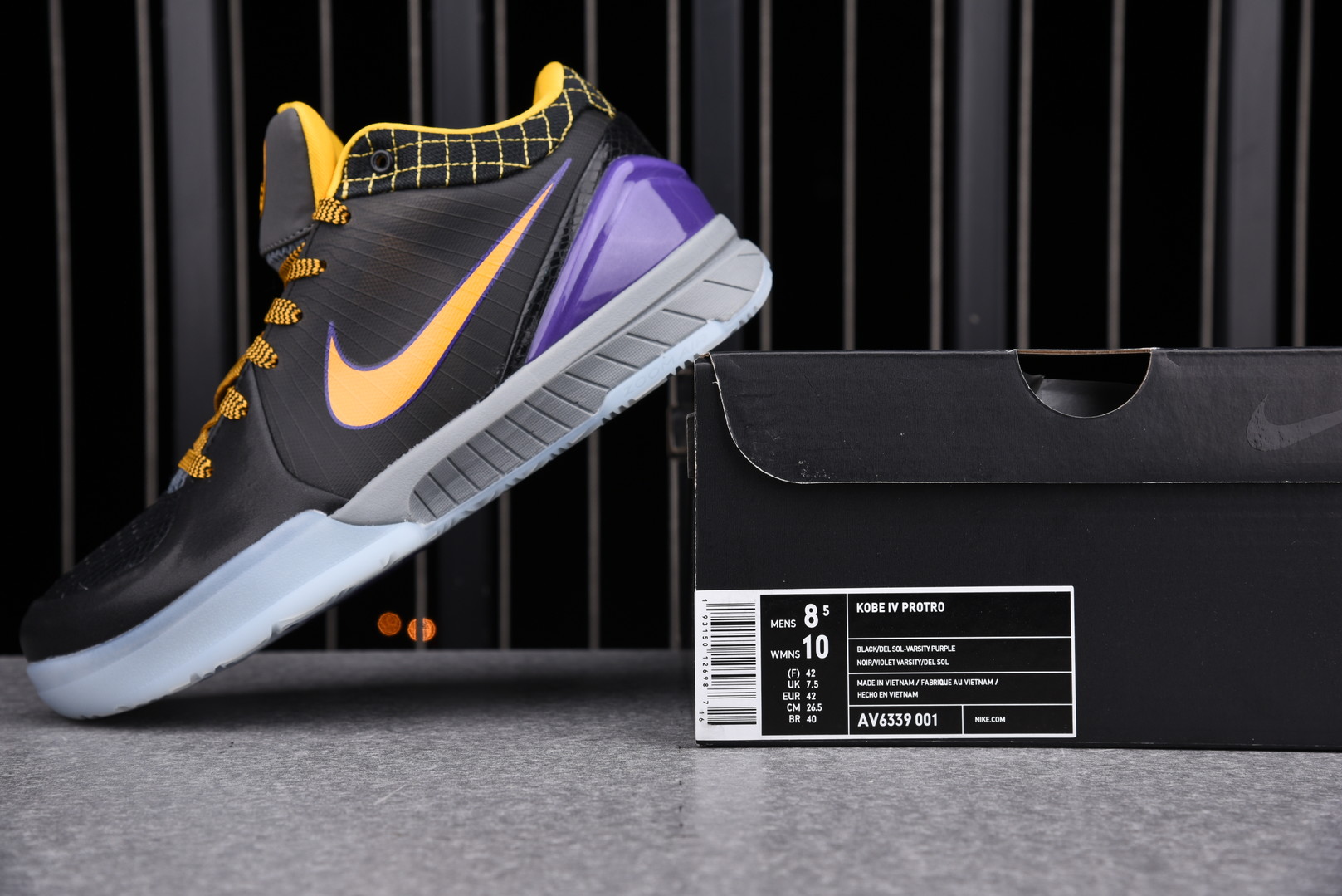 Nike Kobe 4 Protro Carpe Diem