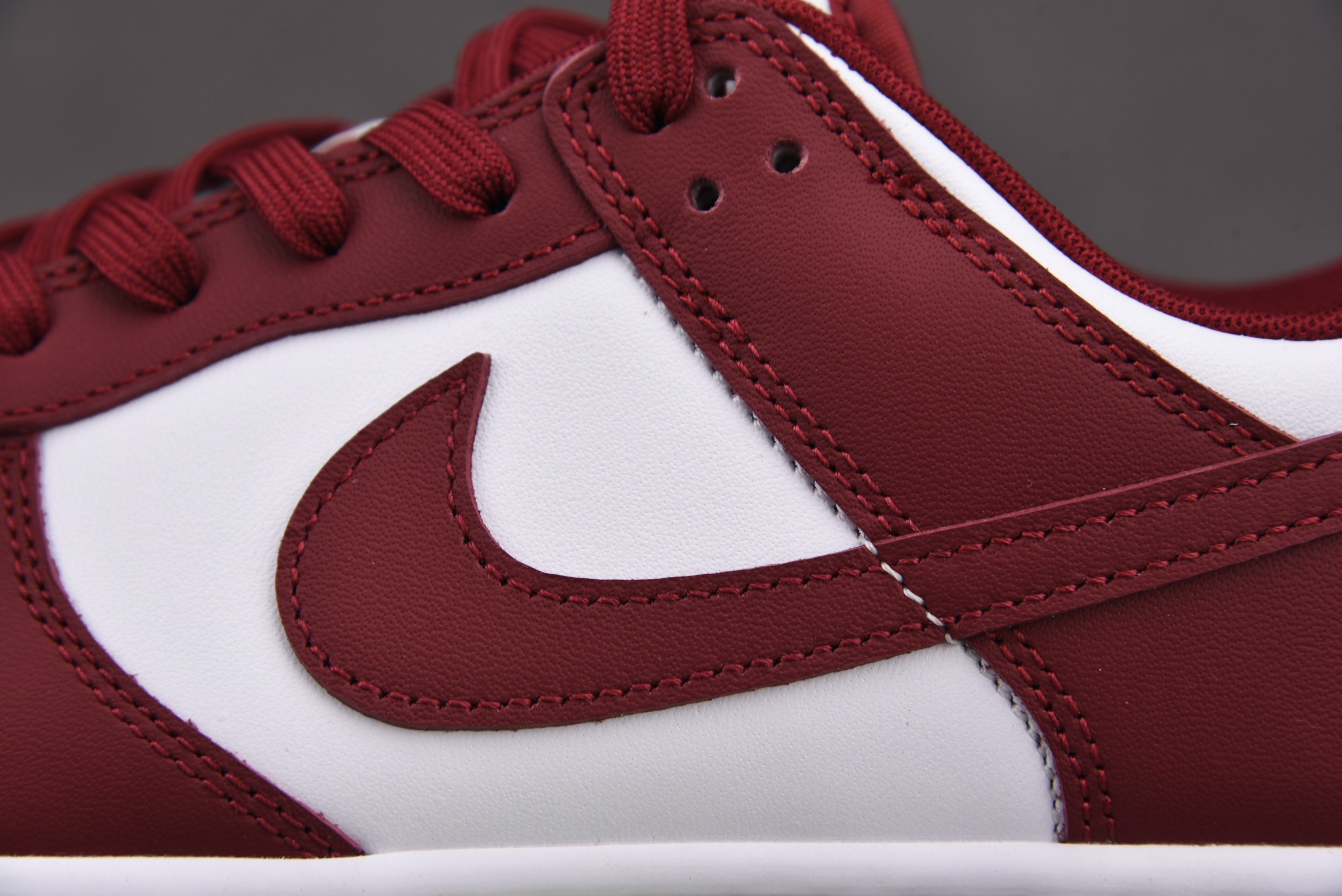 Nike Dunk Low Team Red (2022)
