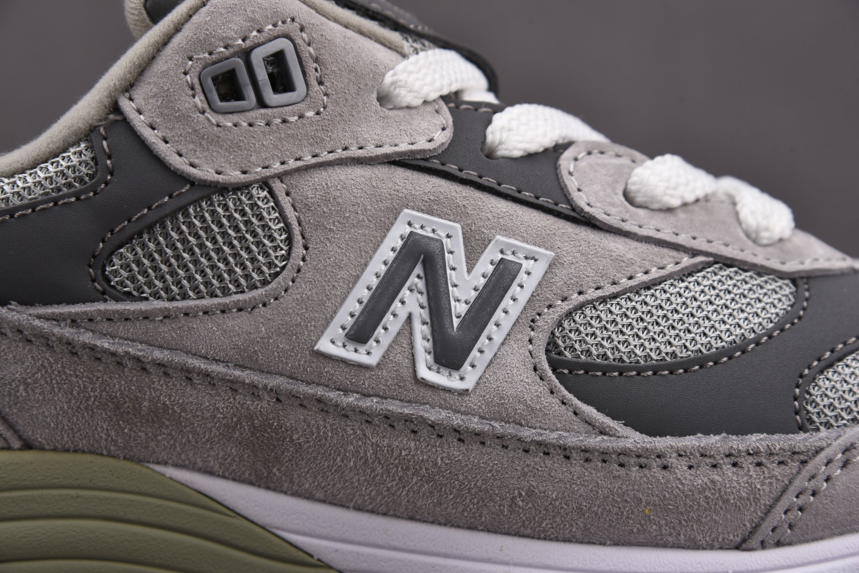 New Balance 992 Grey