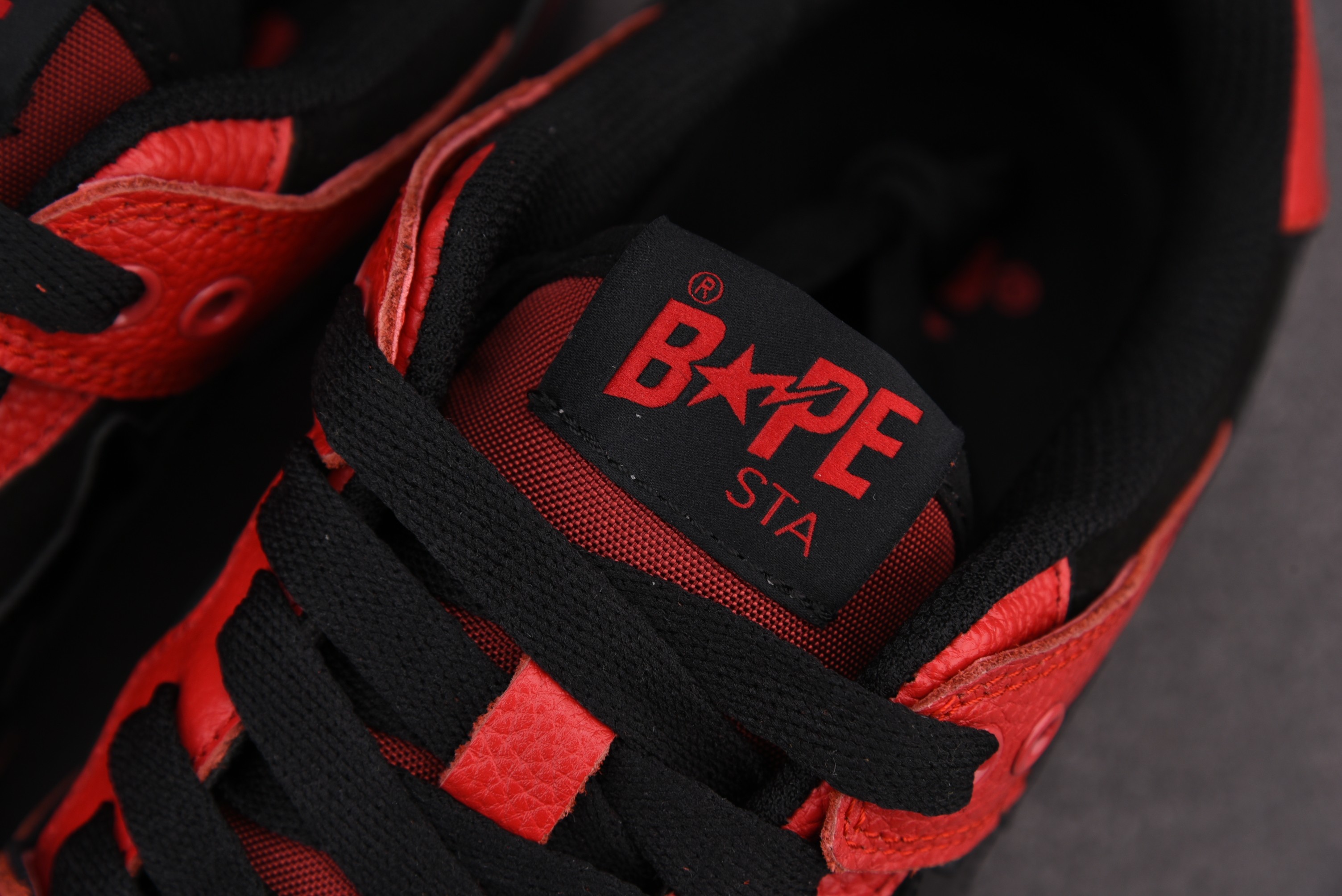 A BATHING APE BAPE SK8 STA Black Red