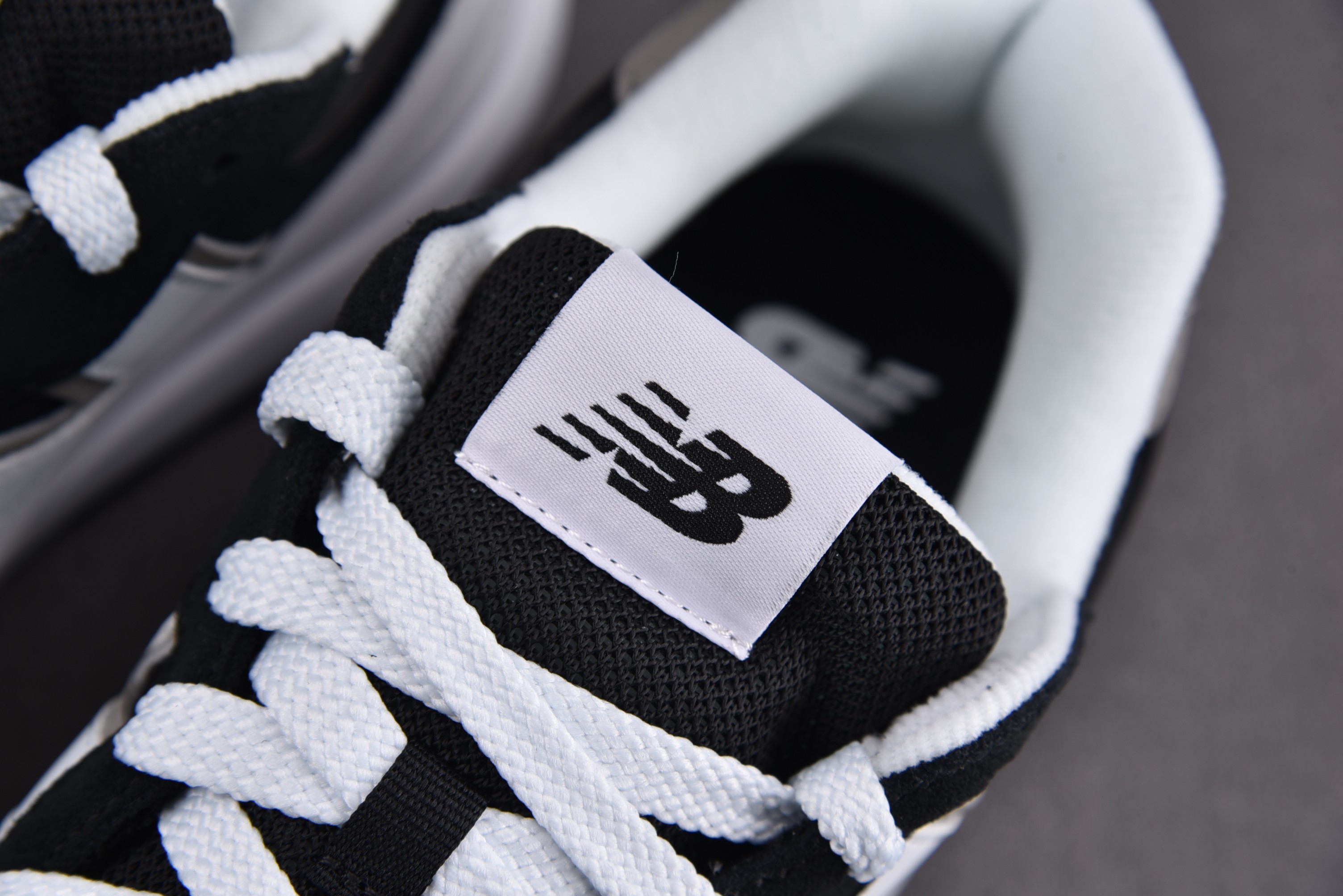 New Balance 57/40 Team Black