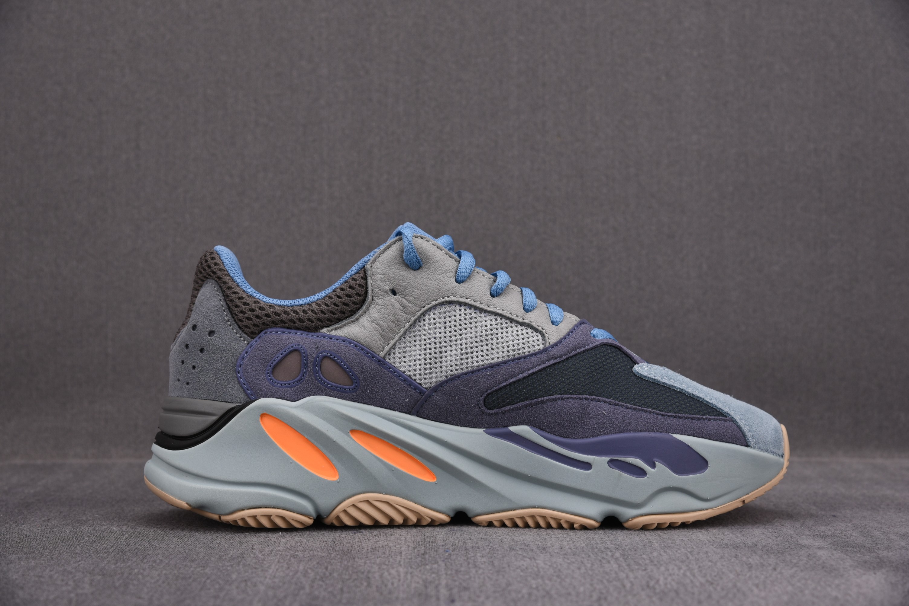 adidas Yeezy Boost 700 Carbon Blue