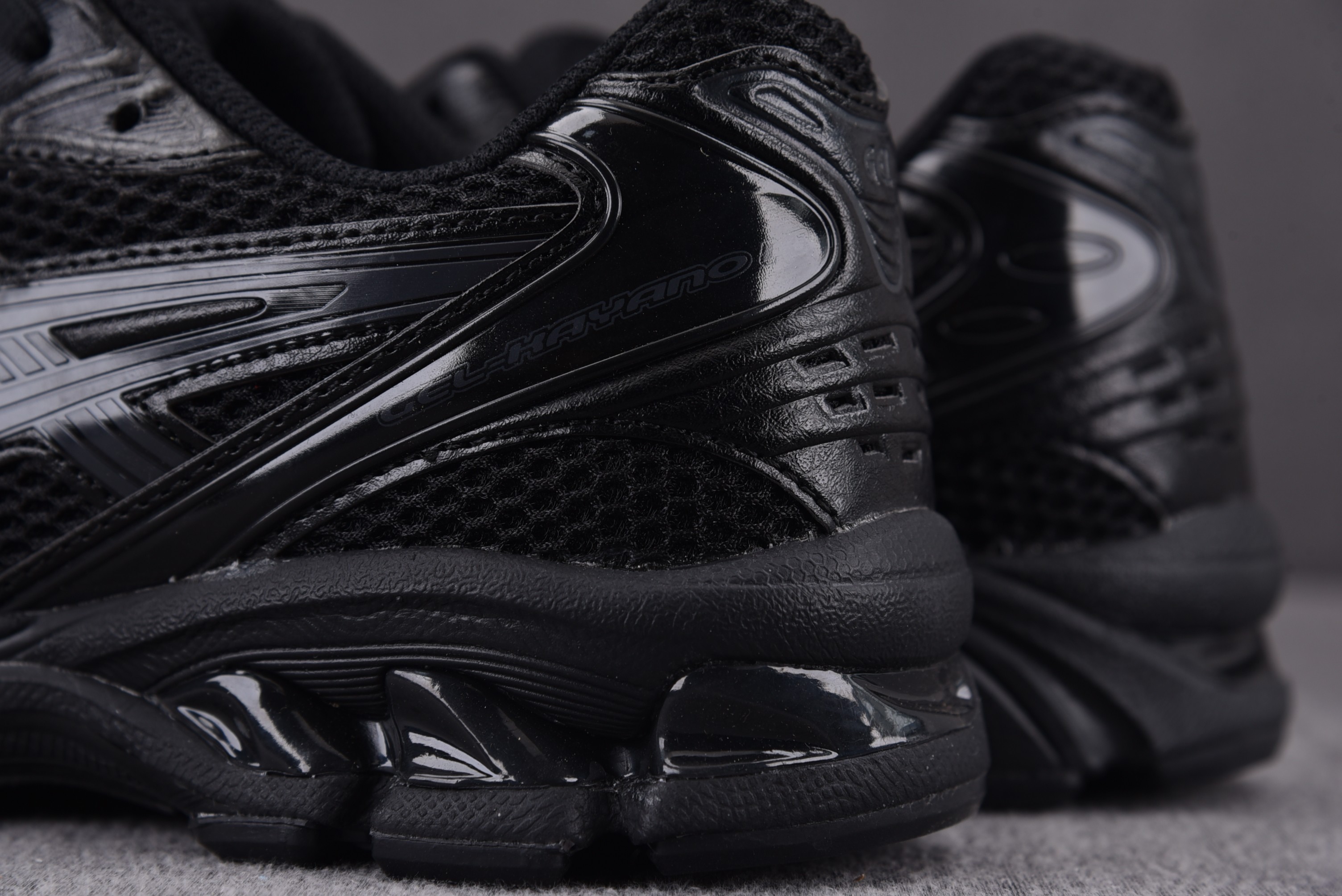 ASICS Gel-Kayano 14 Black Graphite Grey