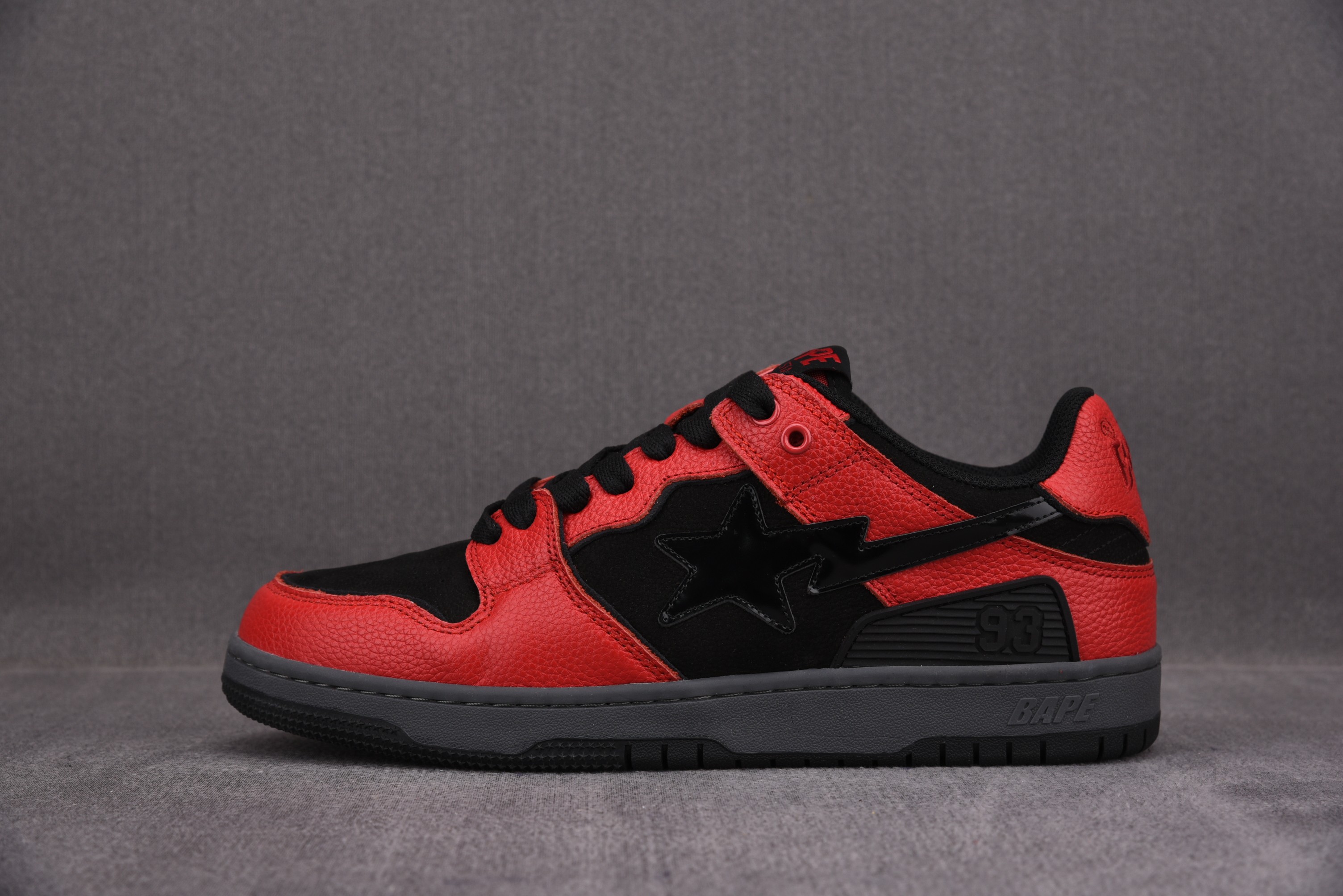 A BATHING APE BAPE SK8 STA Black Red