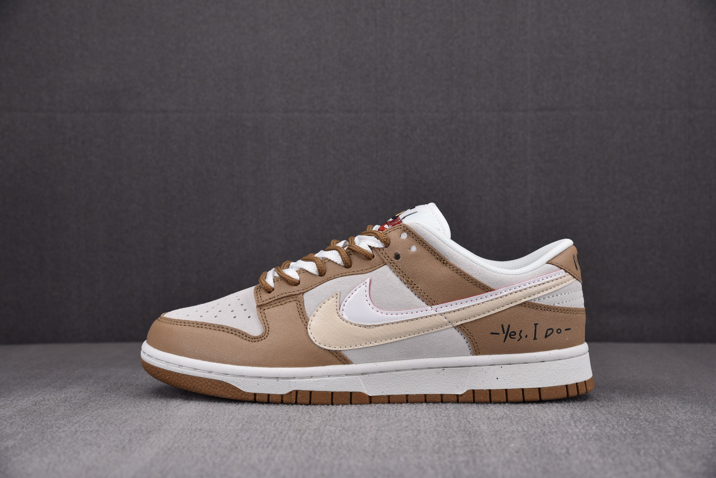NK Dunk Low SE Confession Graffiti