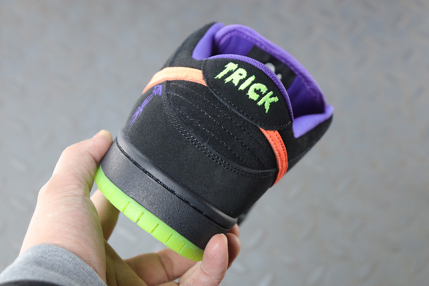 Nike SB Dunk Low Night of Mischief Halloween (Regular Box)