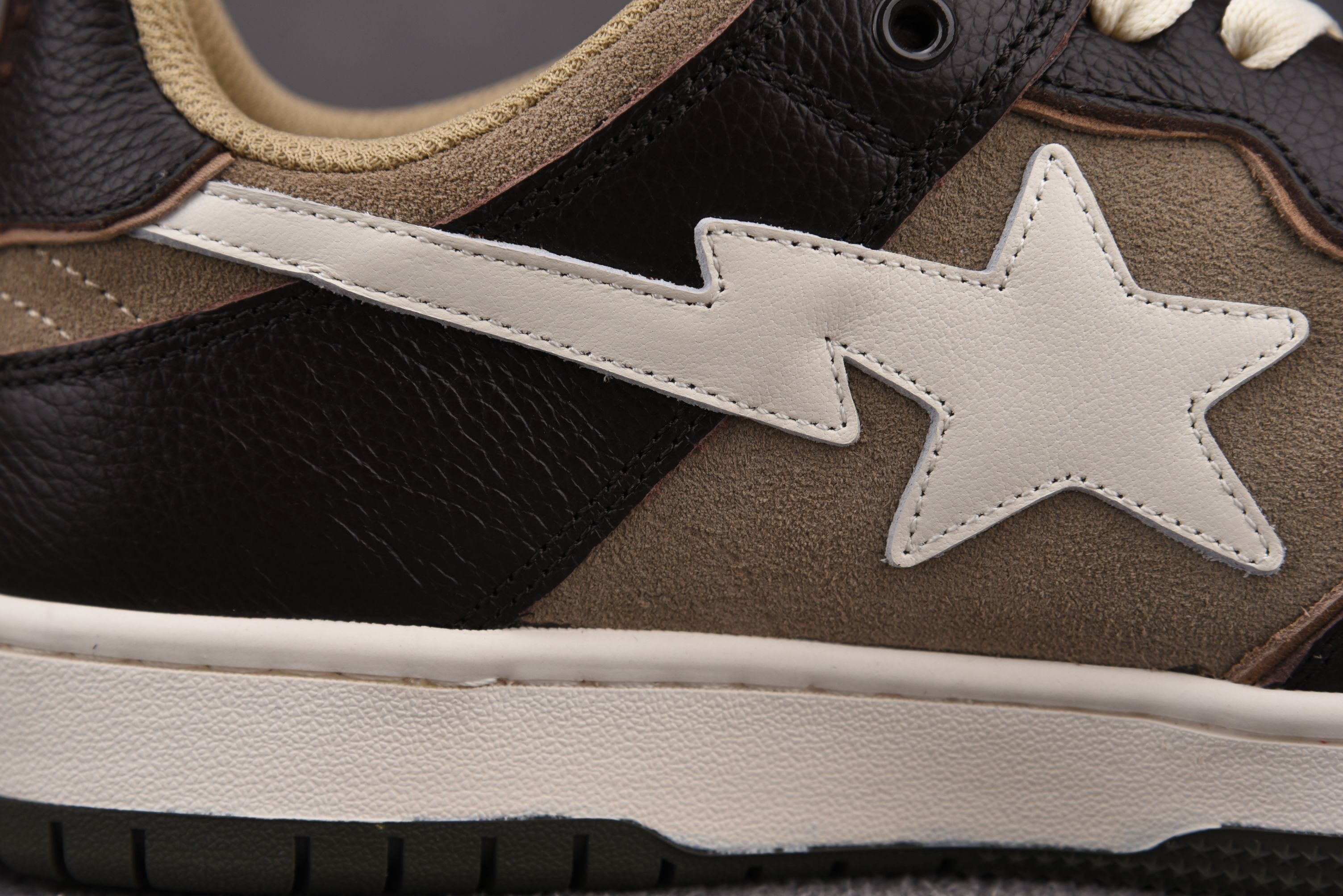 A Bathing Ape SK8 STA Sneakers Khaki Coffee