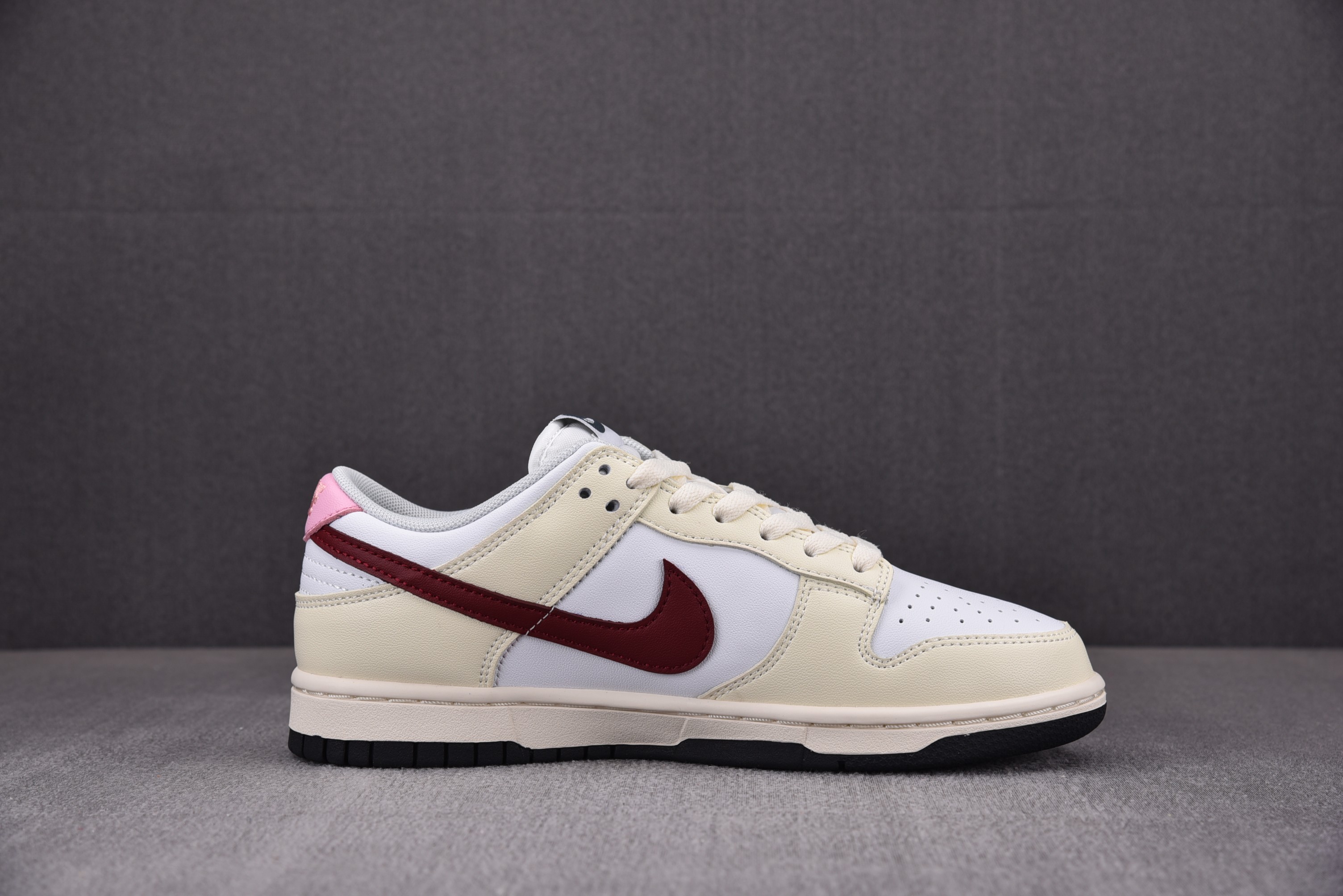 Nike Dunk Low Custom Sneakers Flower Messenger
