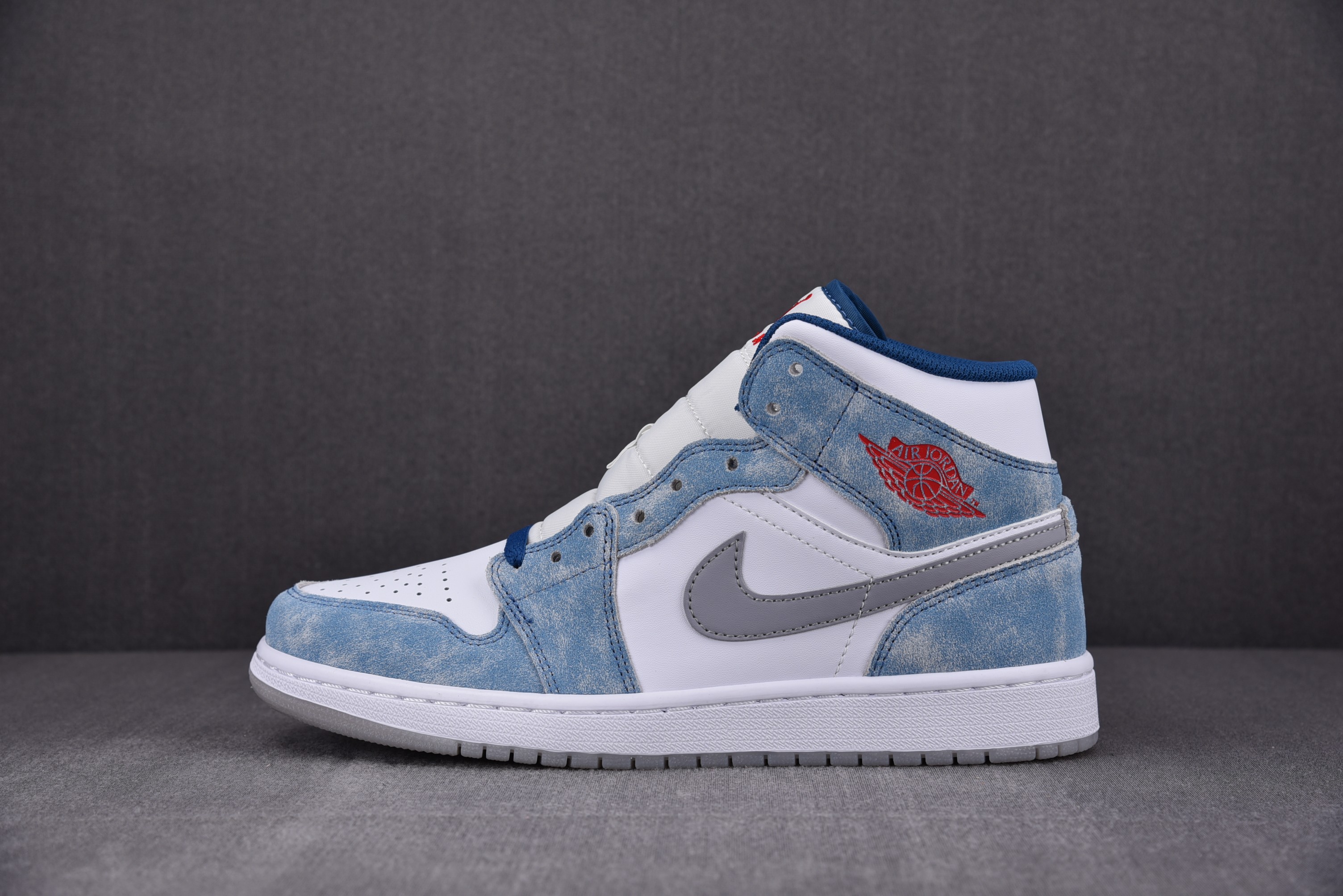 Jordan 1 Mid French Blue Fire Red