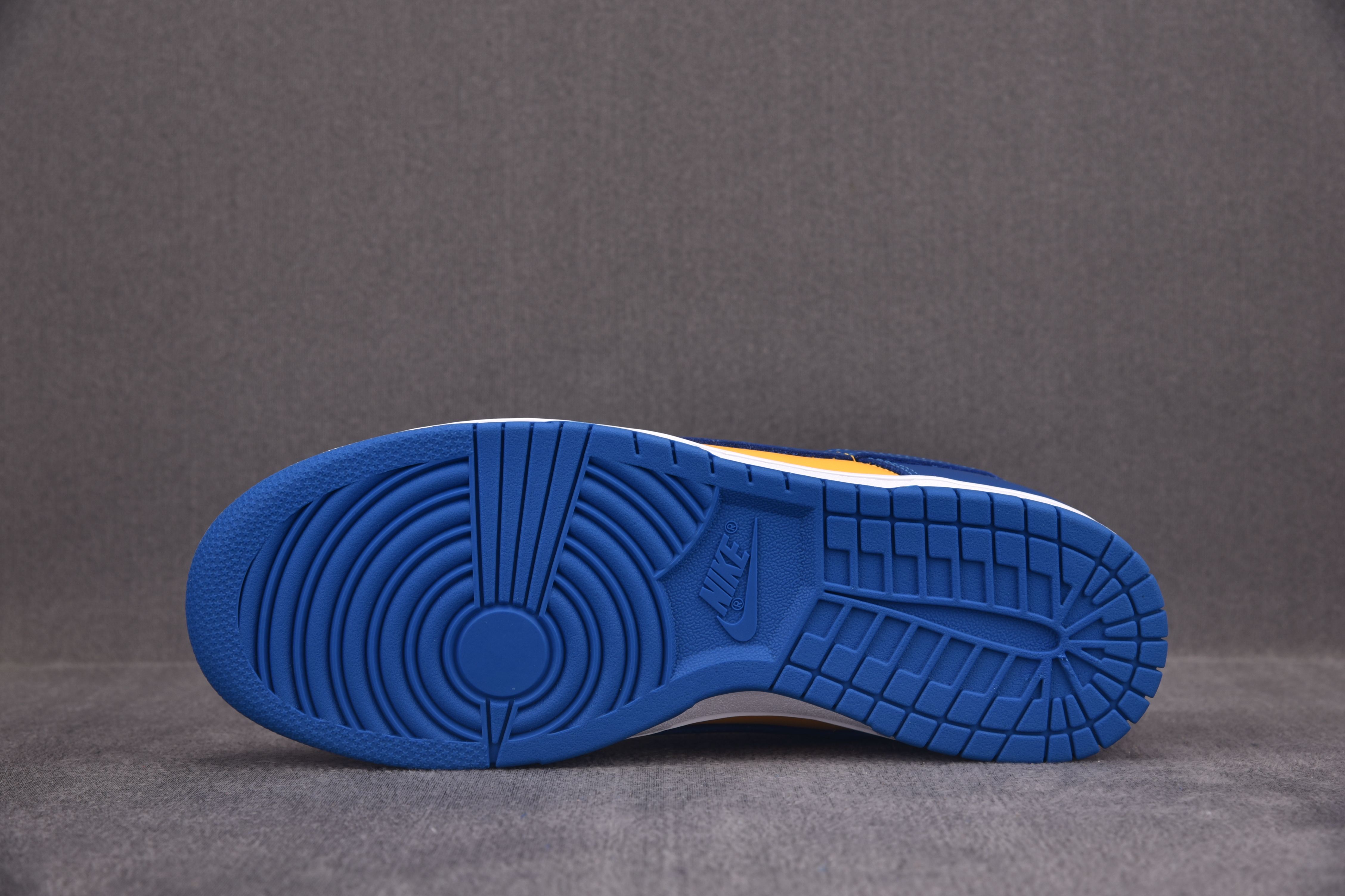 Nike Dunk Low UCLA