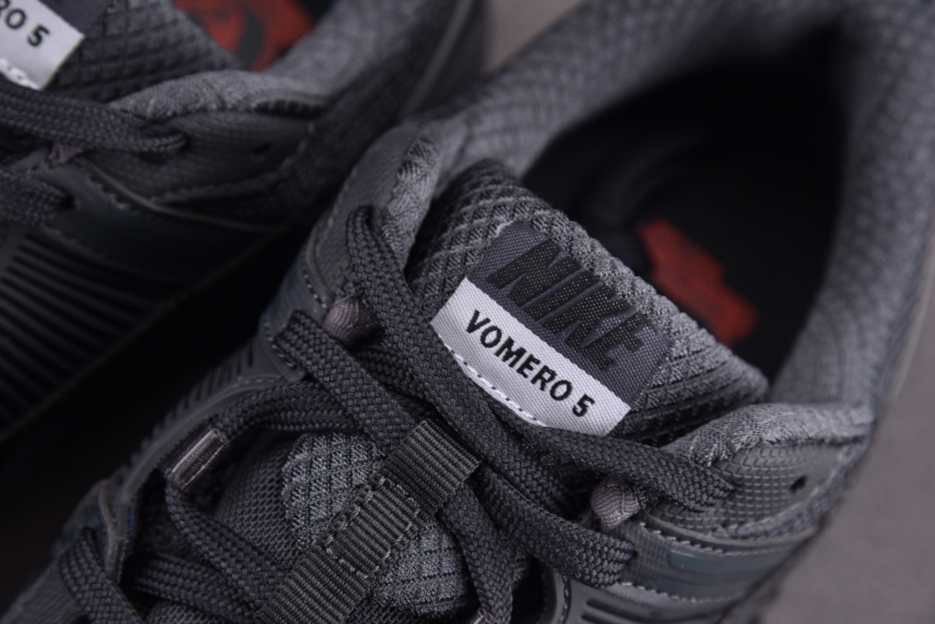 Nike Zoom Vomero 5 SP Anthracite