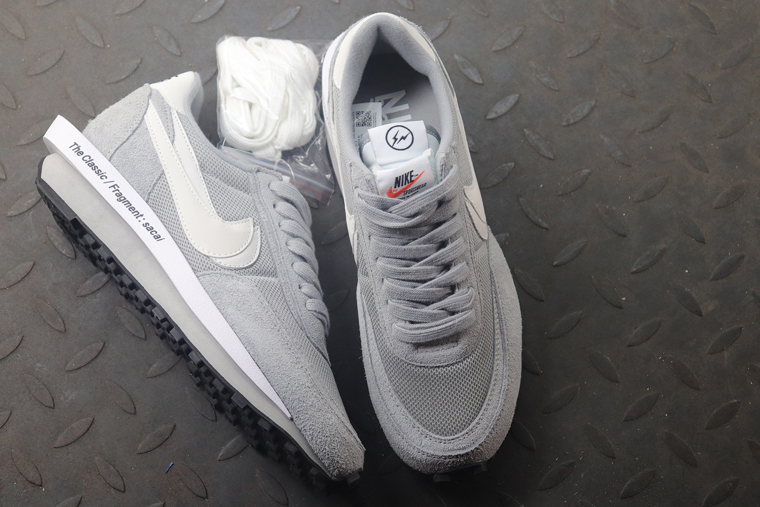 Fragment x Sacai x Nike LDWaffle Wolf Grey