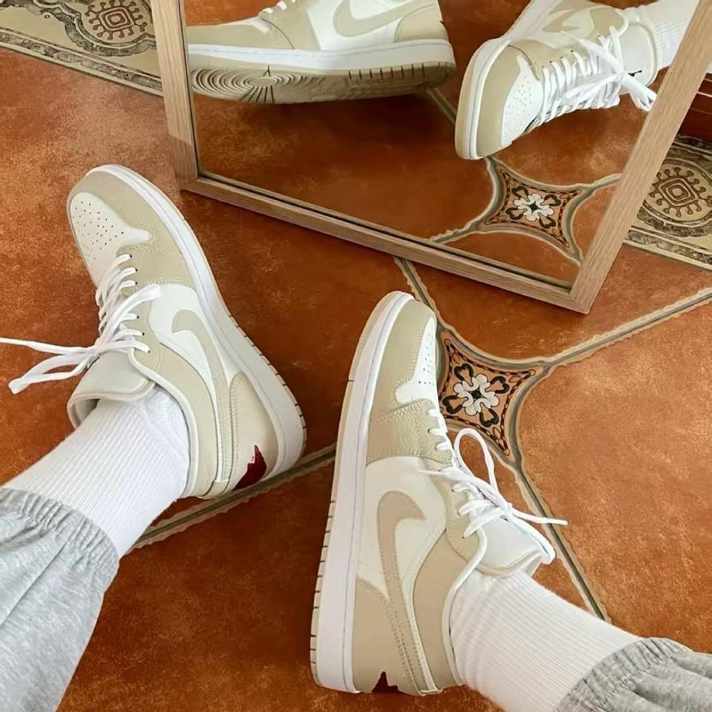 Jordan 1 Low SE Sail Rattan University Red