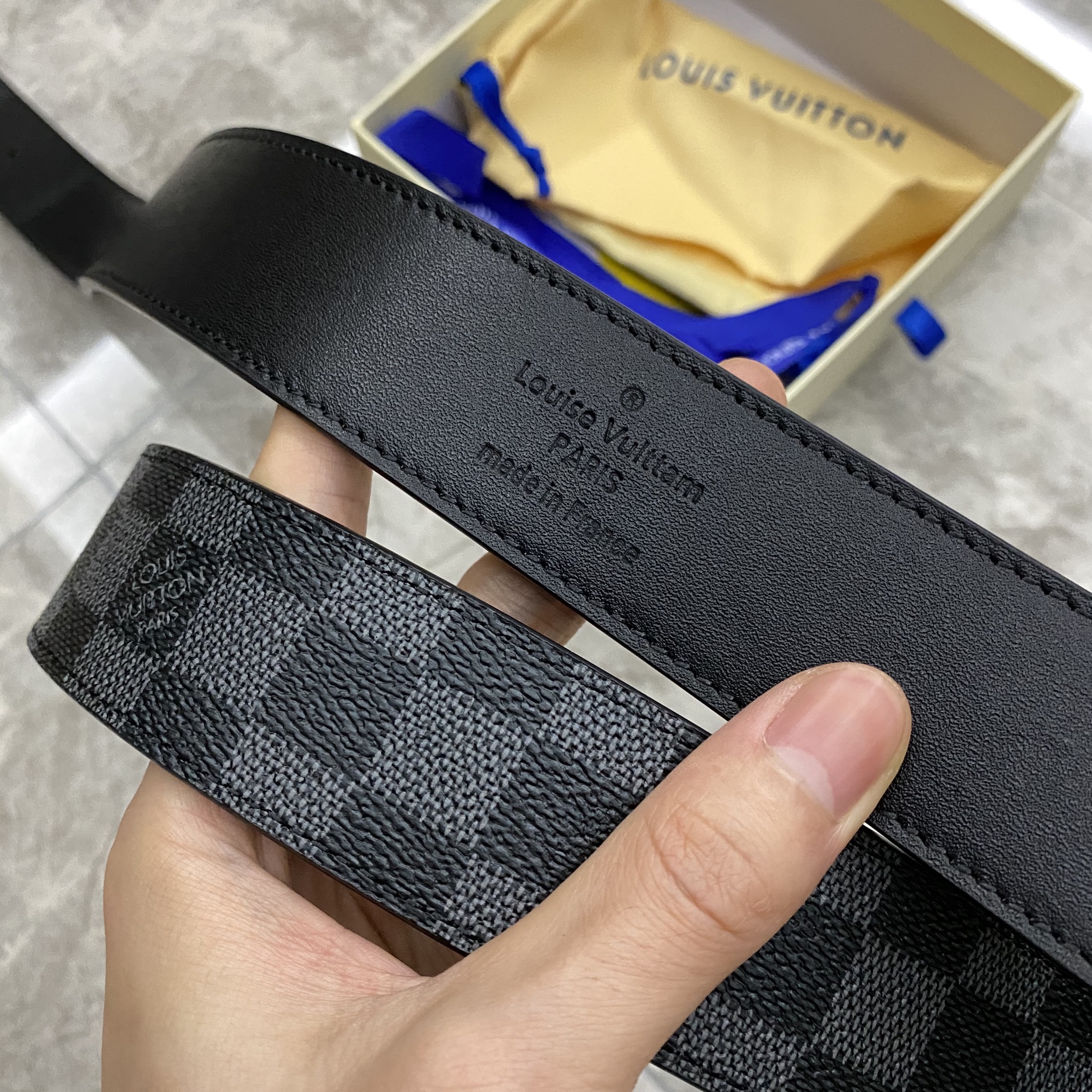 LV INITIALES REVERSIBLE BELT