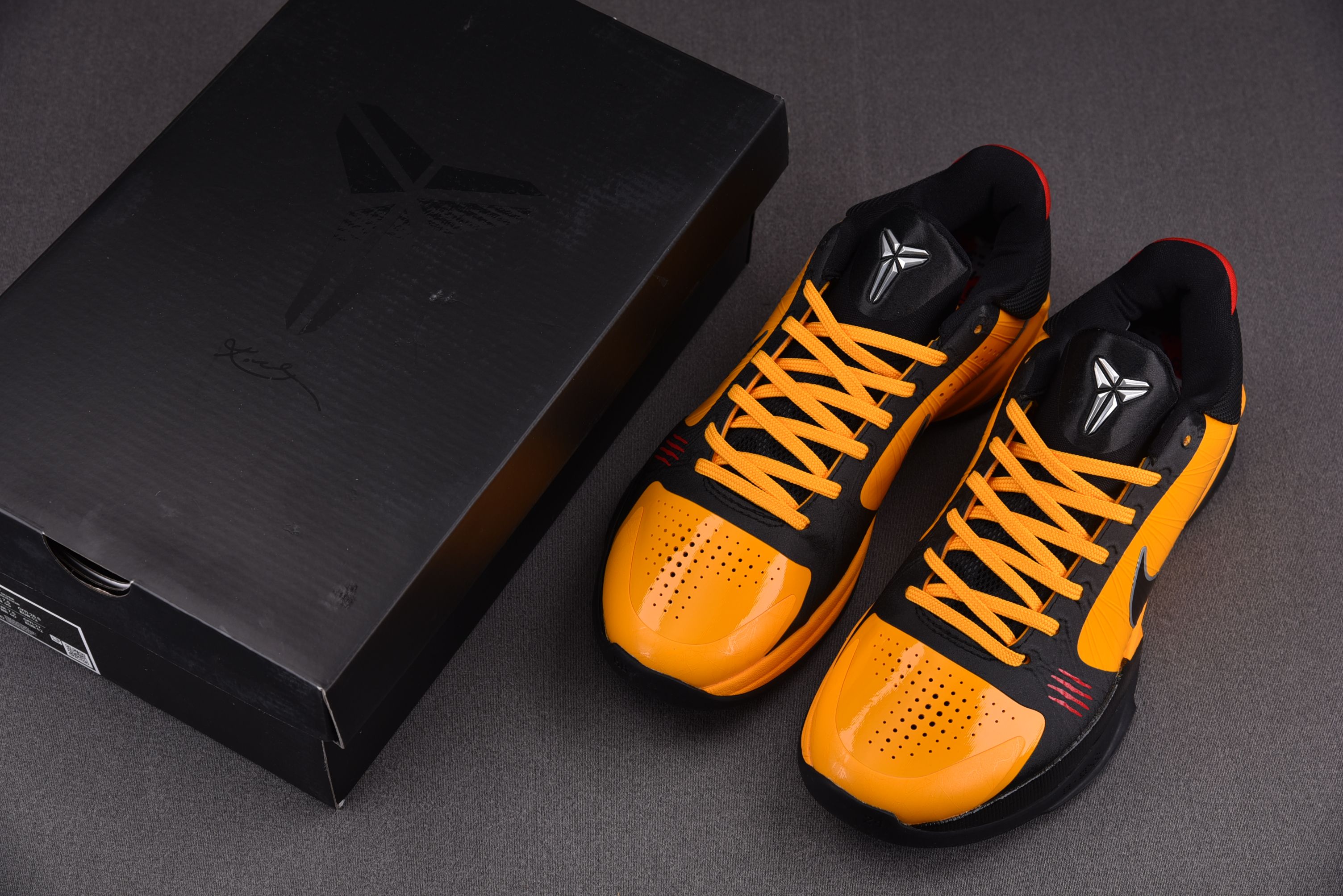 Nike Kobe 5 Protro Bruce Lee