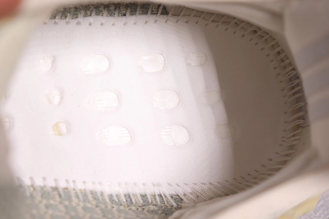 adidas Yeezy Boost 350 V2 Citrin (Non-Reflective)