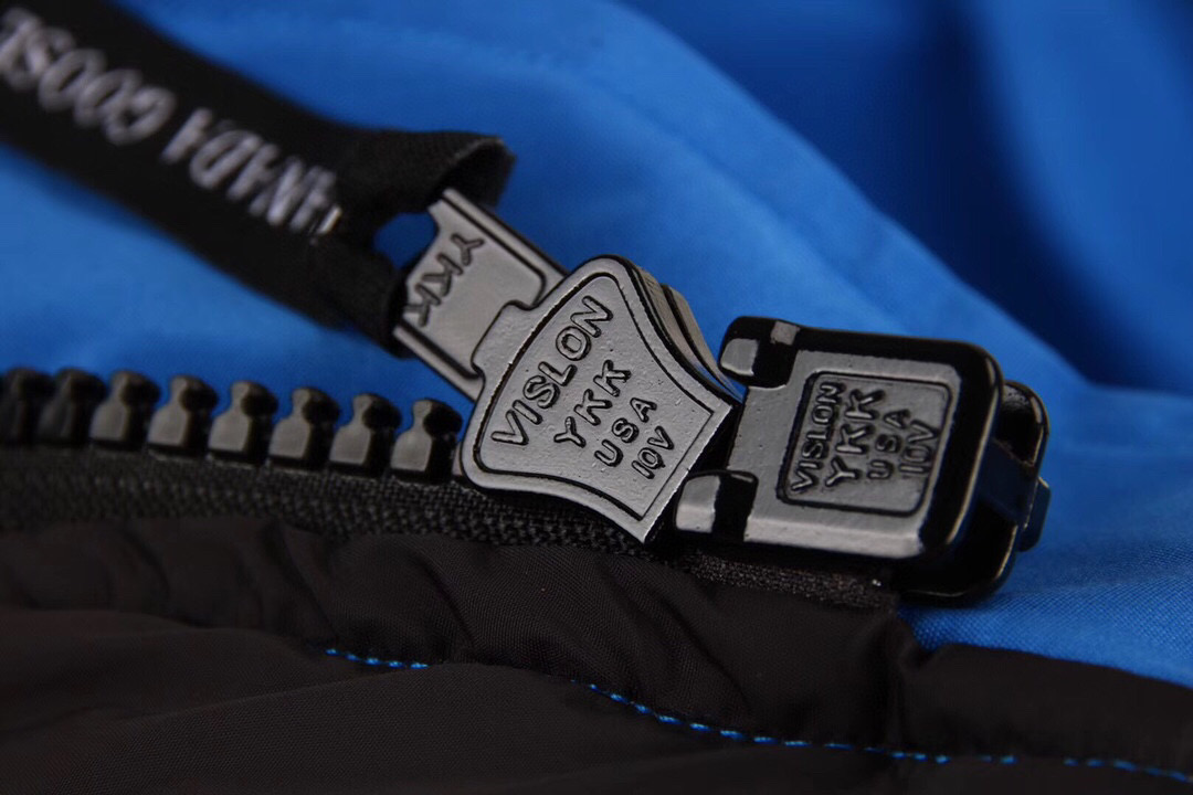01 Canada Goose Chilliwack 7999M Blue