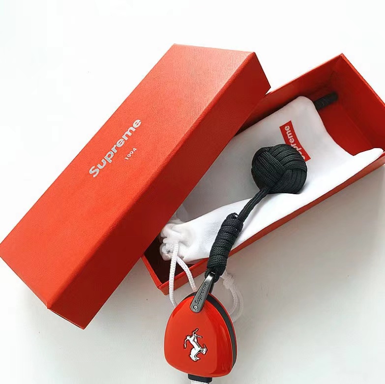 Supxxx Knit Keychain Red