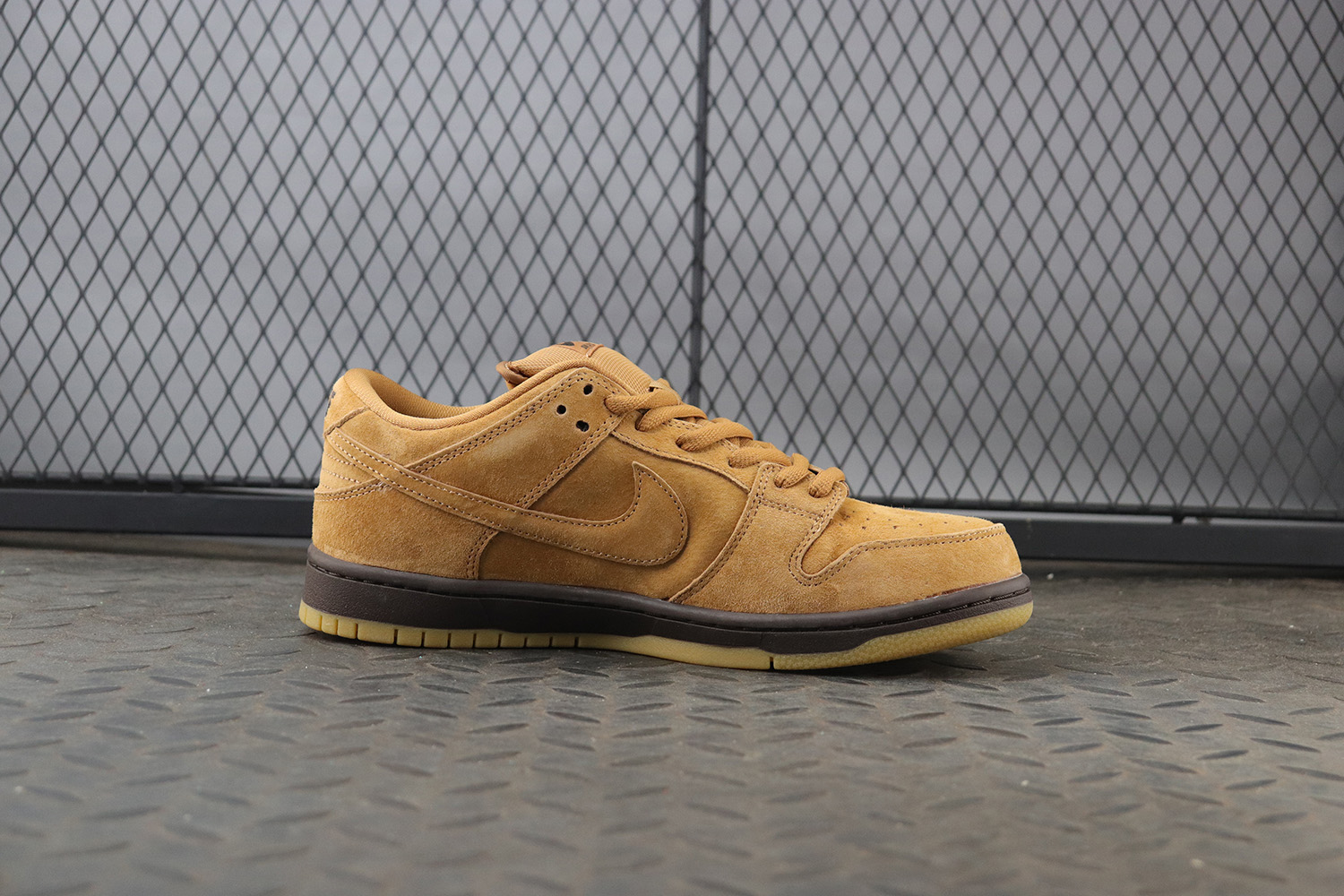 Nike SB Dunk Low Wheat Mocha