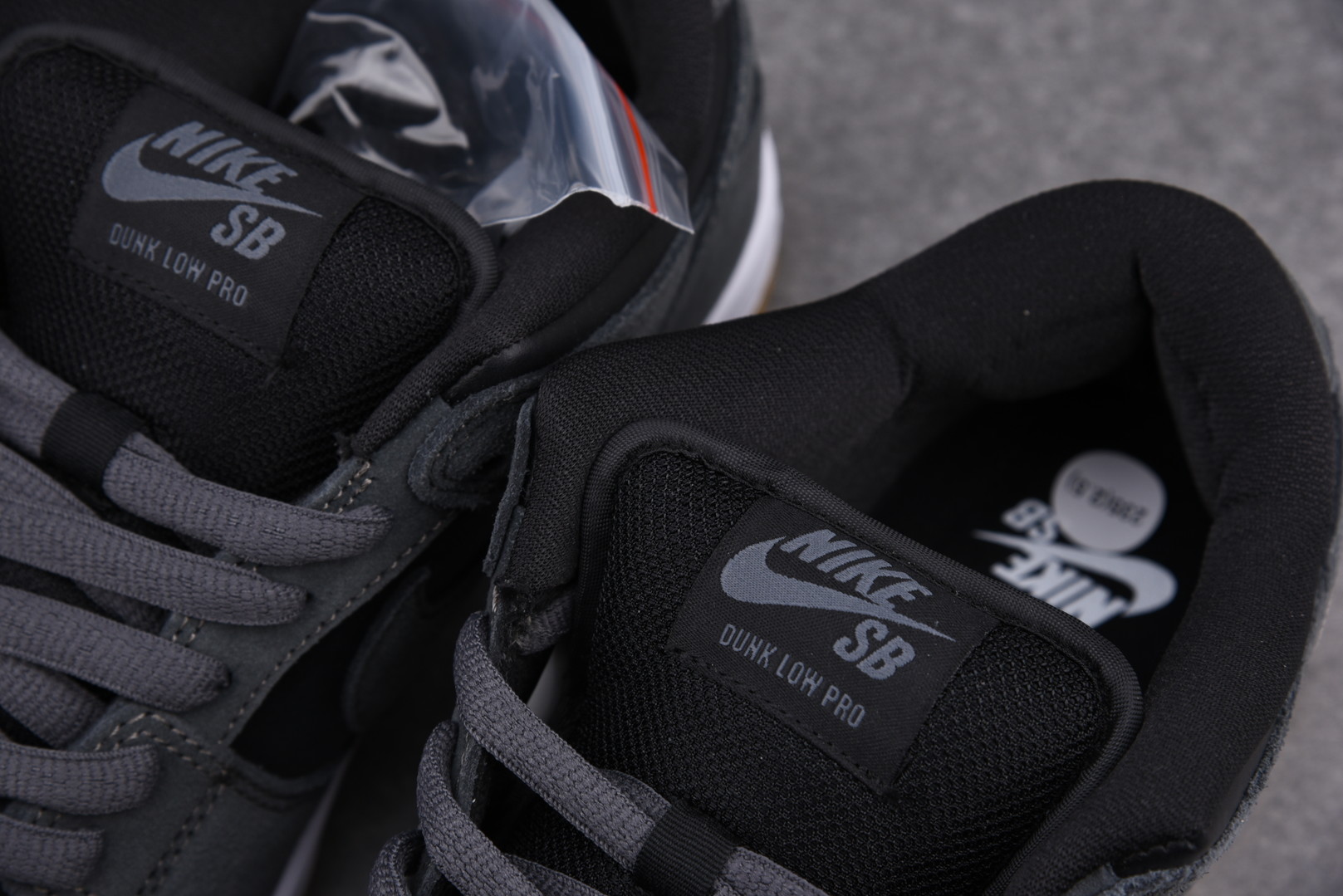 Nike SB Dunk Low Dark Grey Black Gum